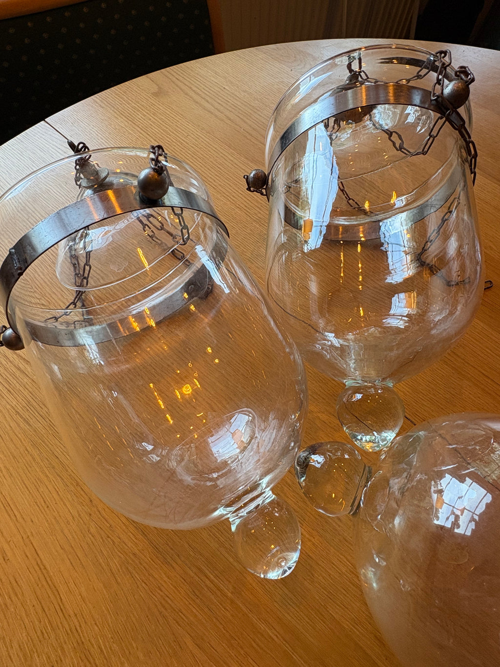 Tre st antika ” Colonial Bell Jar Glass Lanterns i mycket fint skick.