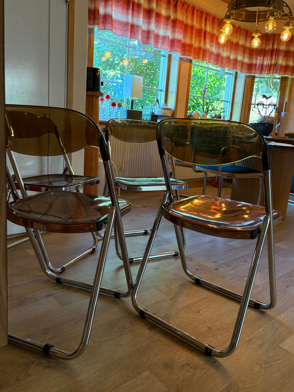 Fyra st vintage ihopfällbara stolar i plast och aluminium 1960 tal från ” Metamobil”