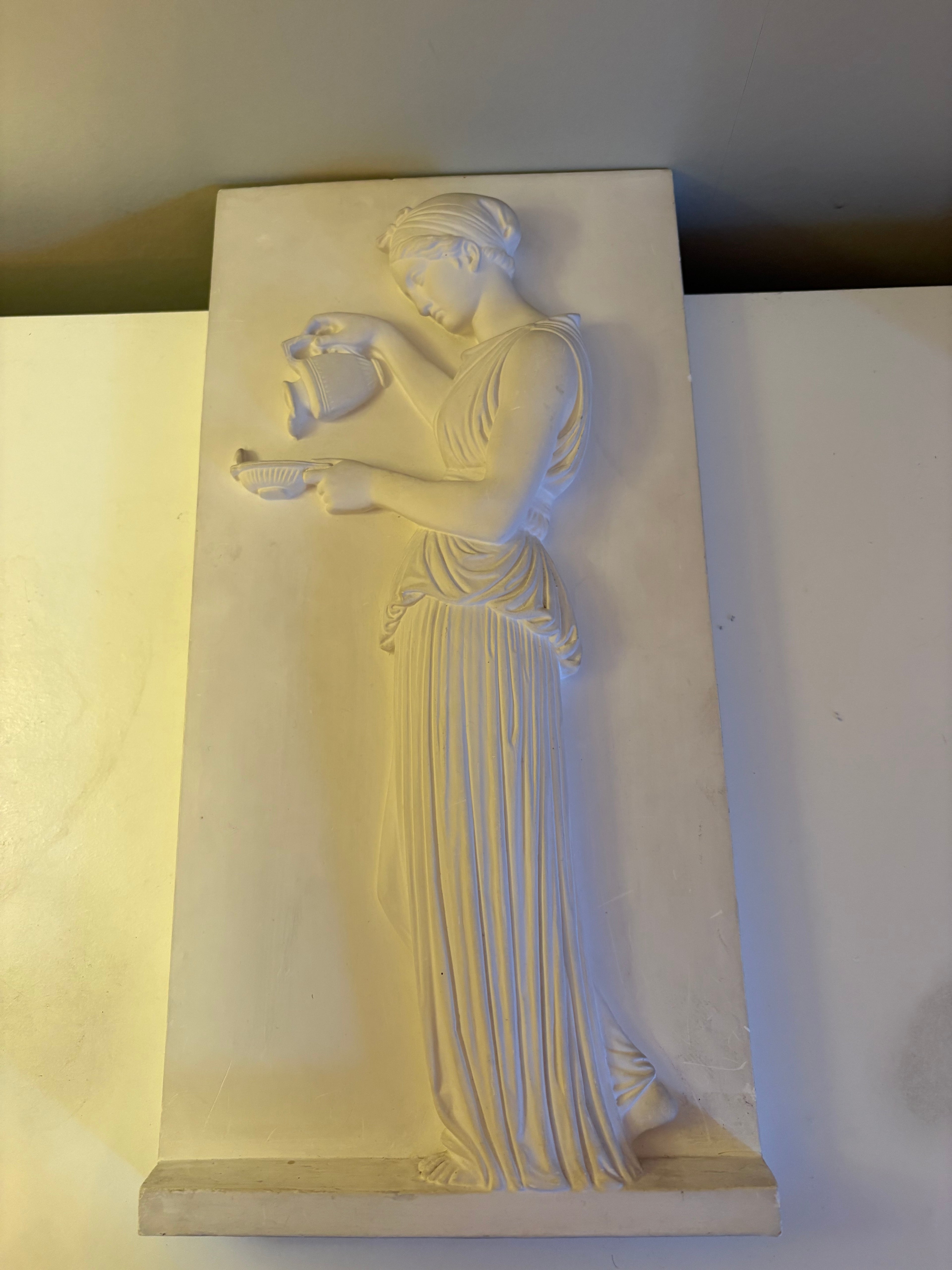 Vacker vintage gips relief ca 45 cm hög. Från Köbenhavn Eneret Lyptoteket , Carlsberg i mycket fint skick.