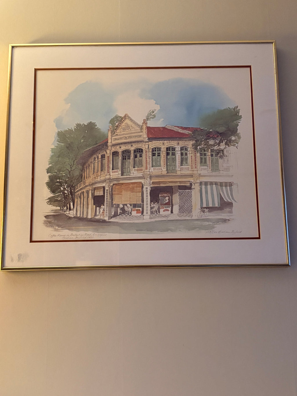 Stor samling utav Graham Byfield litografier. Nio st vackra skildringar och miljöer från Singapore.