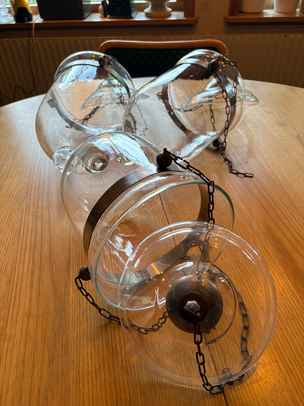 Tre st antika ” Colonial Bell Jar Glass Lanterns i mycket fint skick.