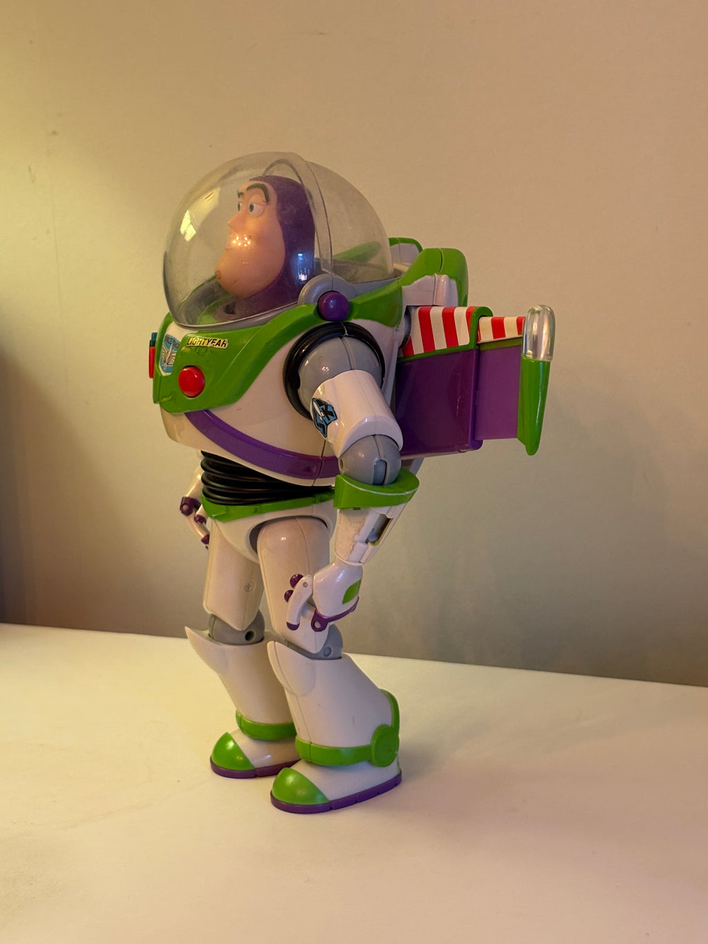 Toy Stories Buzz Lightyears gubbe från 1995 i fint skick.