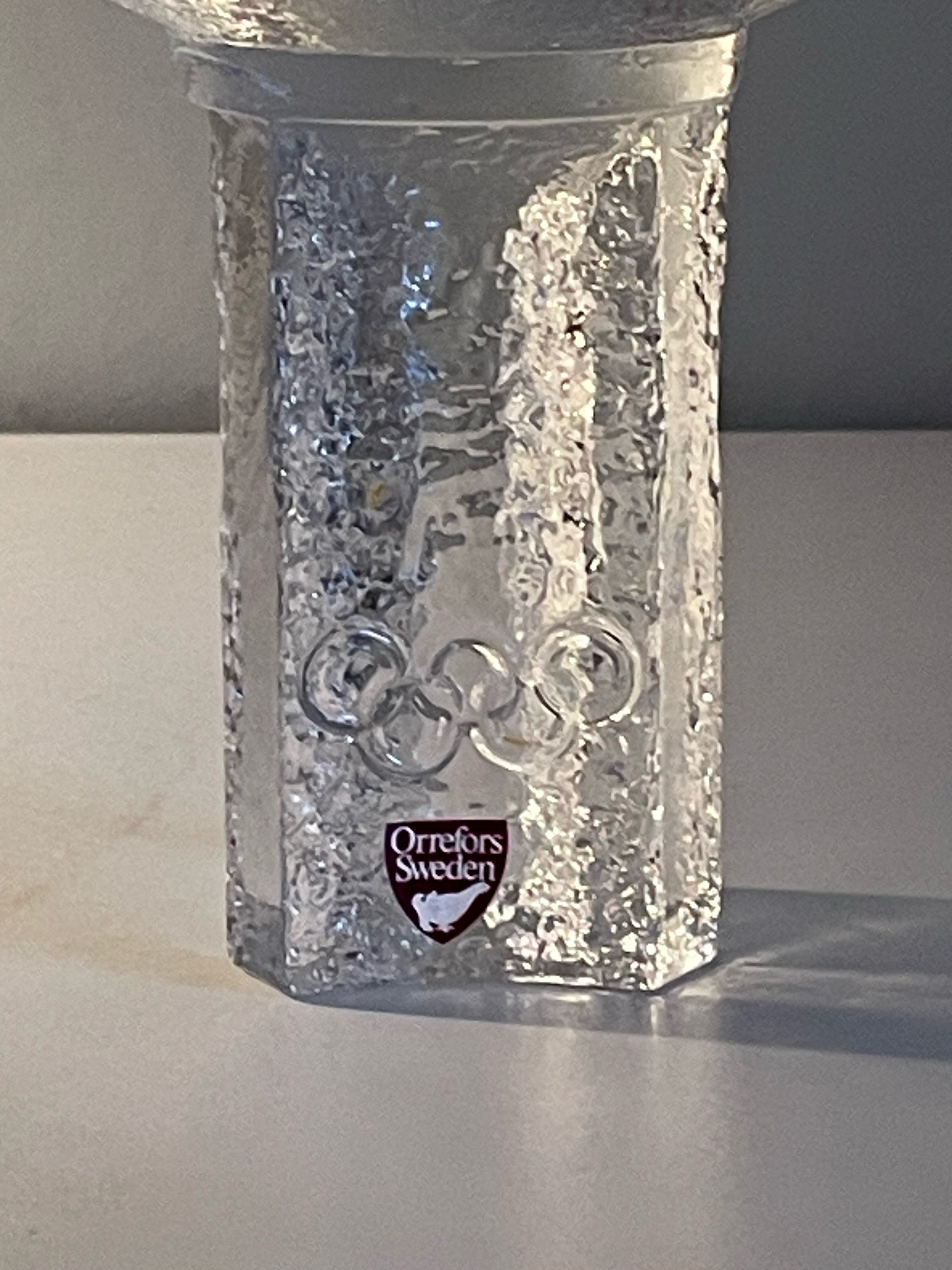 Ljushållare i glas , Olympiska elden från Orrefors.