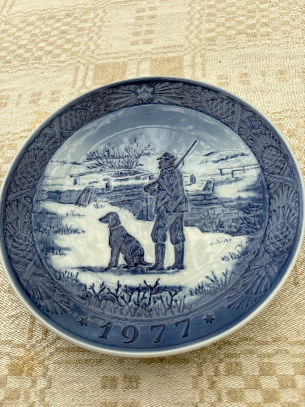 Vackra retro årstallrikar från Royal Copenhahen. Åren 1977-1984.