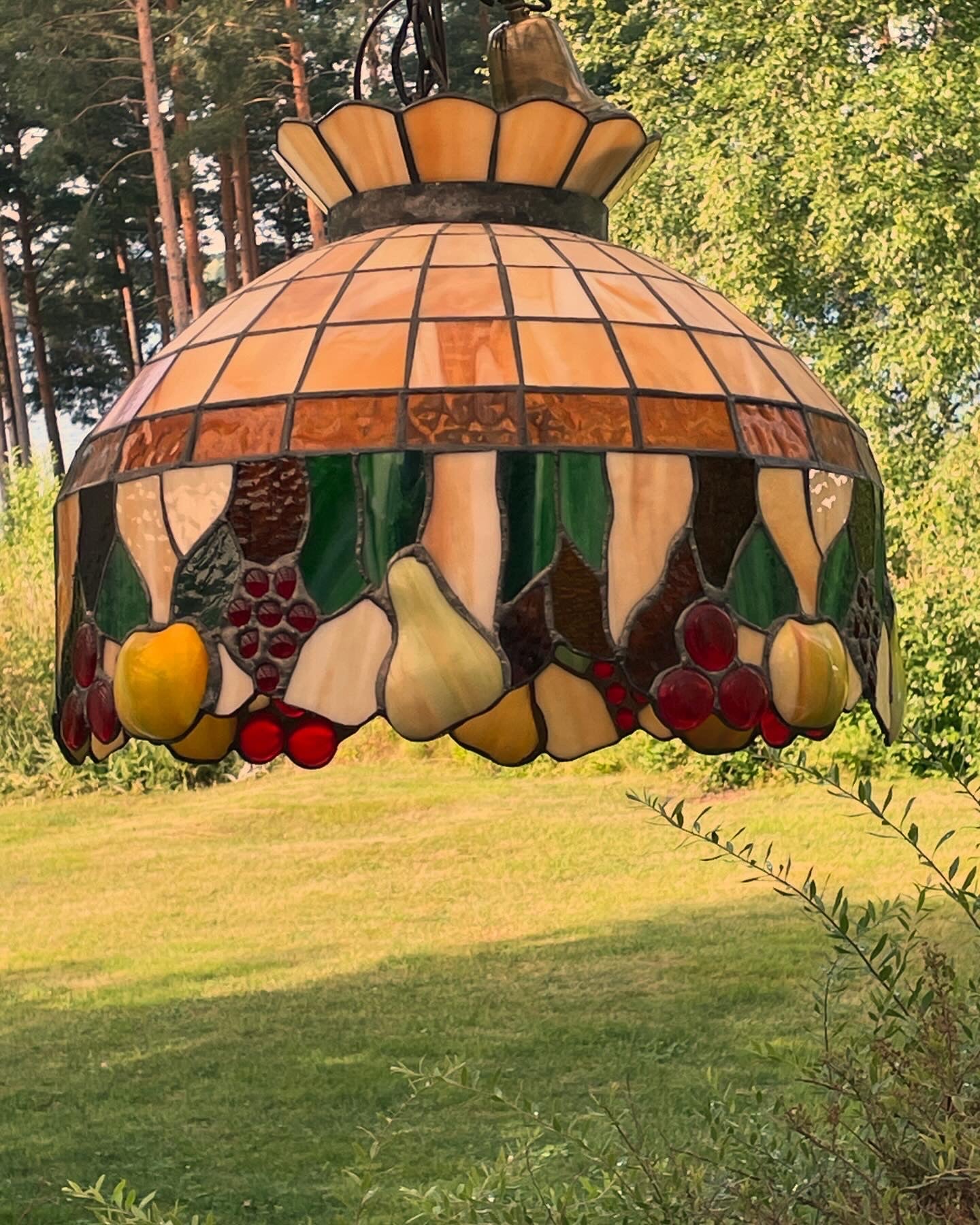 Stor vintage Tiffany taklampa 1950/60 tal , diameter 50 cm +
