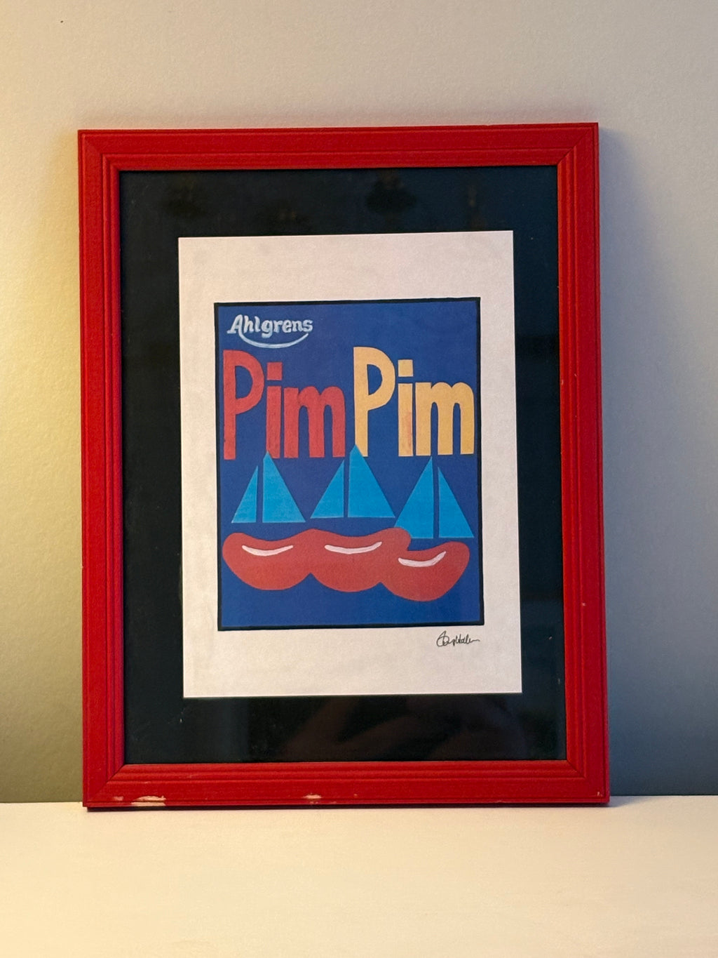En fin kul samling utav godistavlor Pim Pim, Fruxo, Zig Zag, Zoo, Salta Lakritsfigurer signerade Tommy Hallgren.