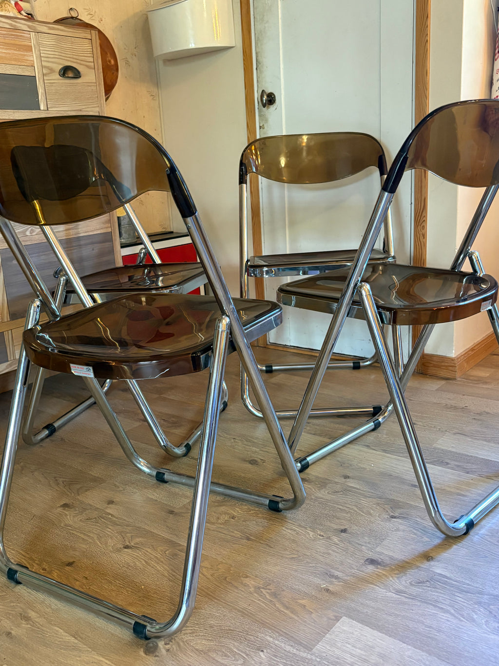 Fyra st vintage ihopfällbara stolar i plast och aluminium 1960 tal från ” Metamobil”