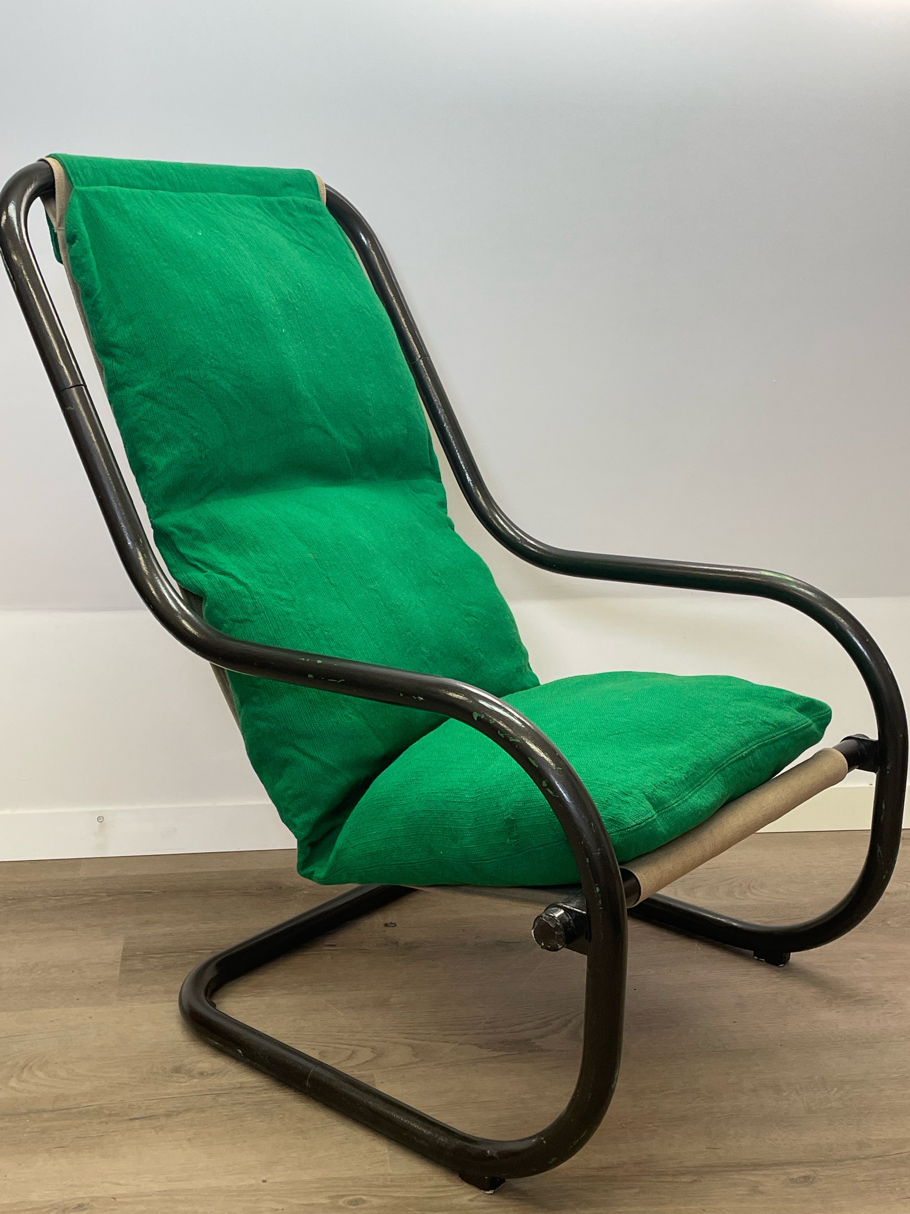 Fin vintage stålrörsfåtölj från 1968 ” Lammhults S70-6 designad utav Börge Lindau och Bo Lindecrantz.