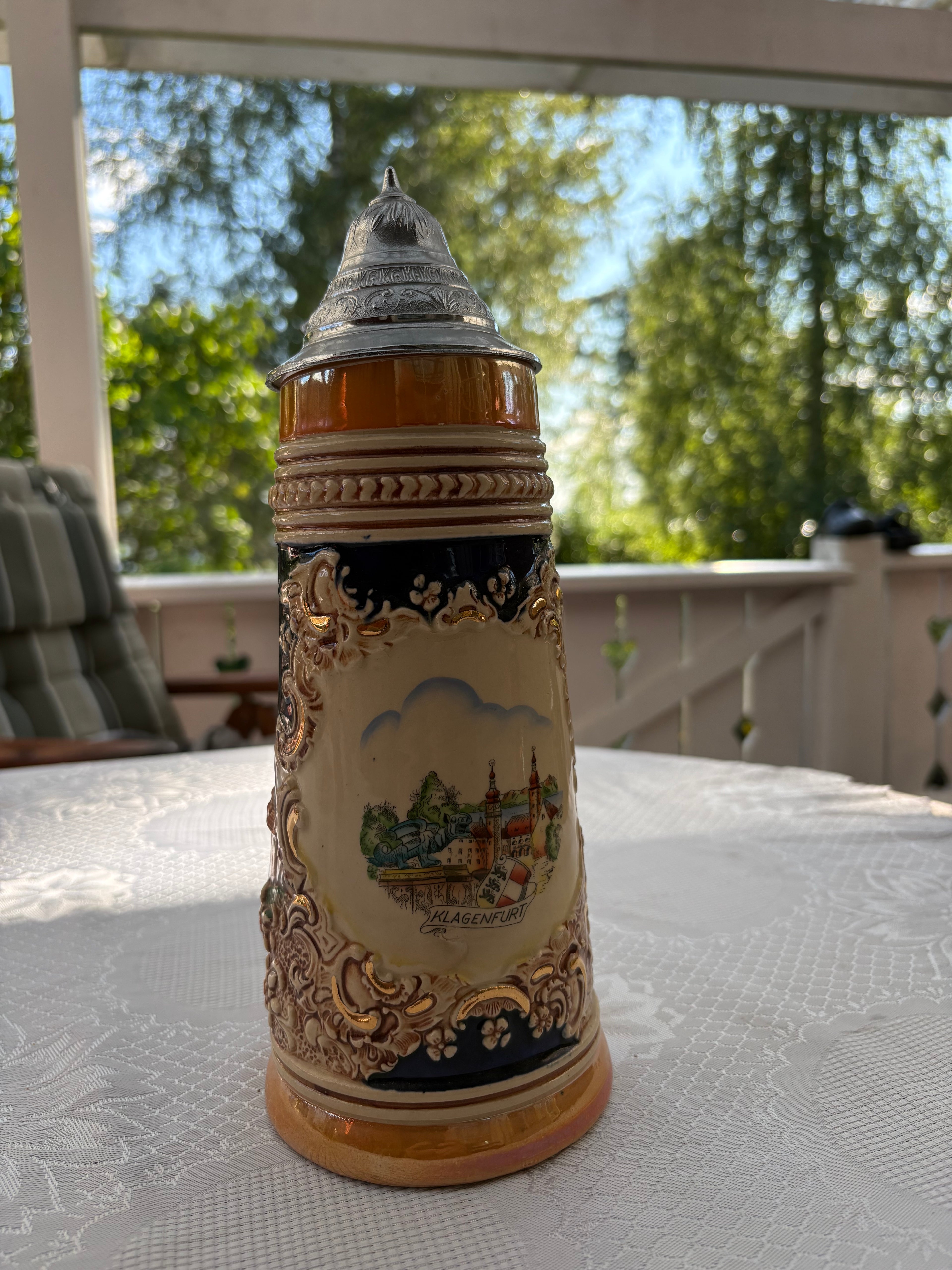 Tre st vackra vintage Tyska ölkrus i keramik med tennlock 1960 tal.
