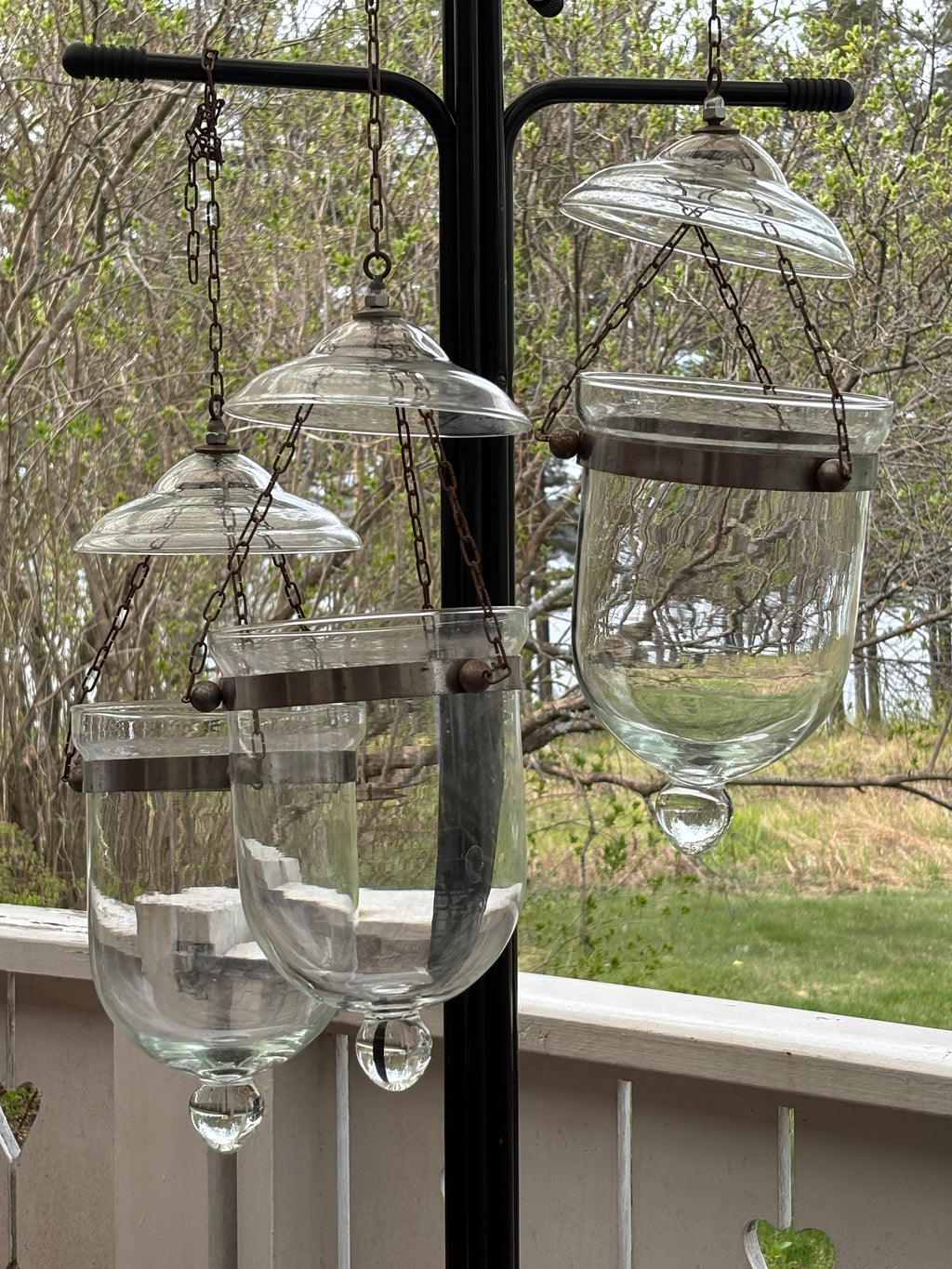 Tre st antika ” Colonial Bell Jar Glass Lanterns i mycket fint skick.