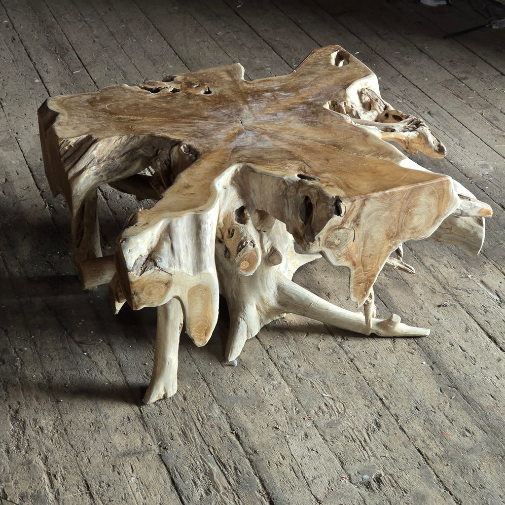 Vackra och unika teak rot bord med valfri glasskiva. Teak rotens stl är från typiska vardagsrums bord till större middagsbord.