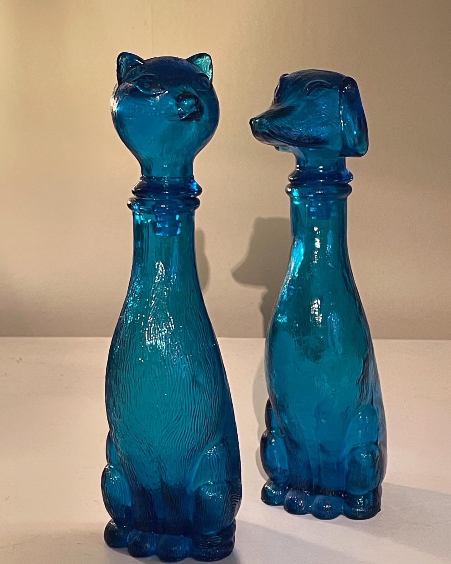 Två st vintage cat and dog decanters , Empoli 1960 tal i mycket fint skick.