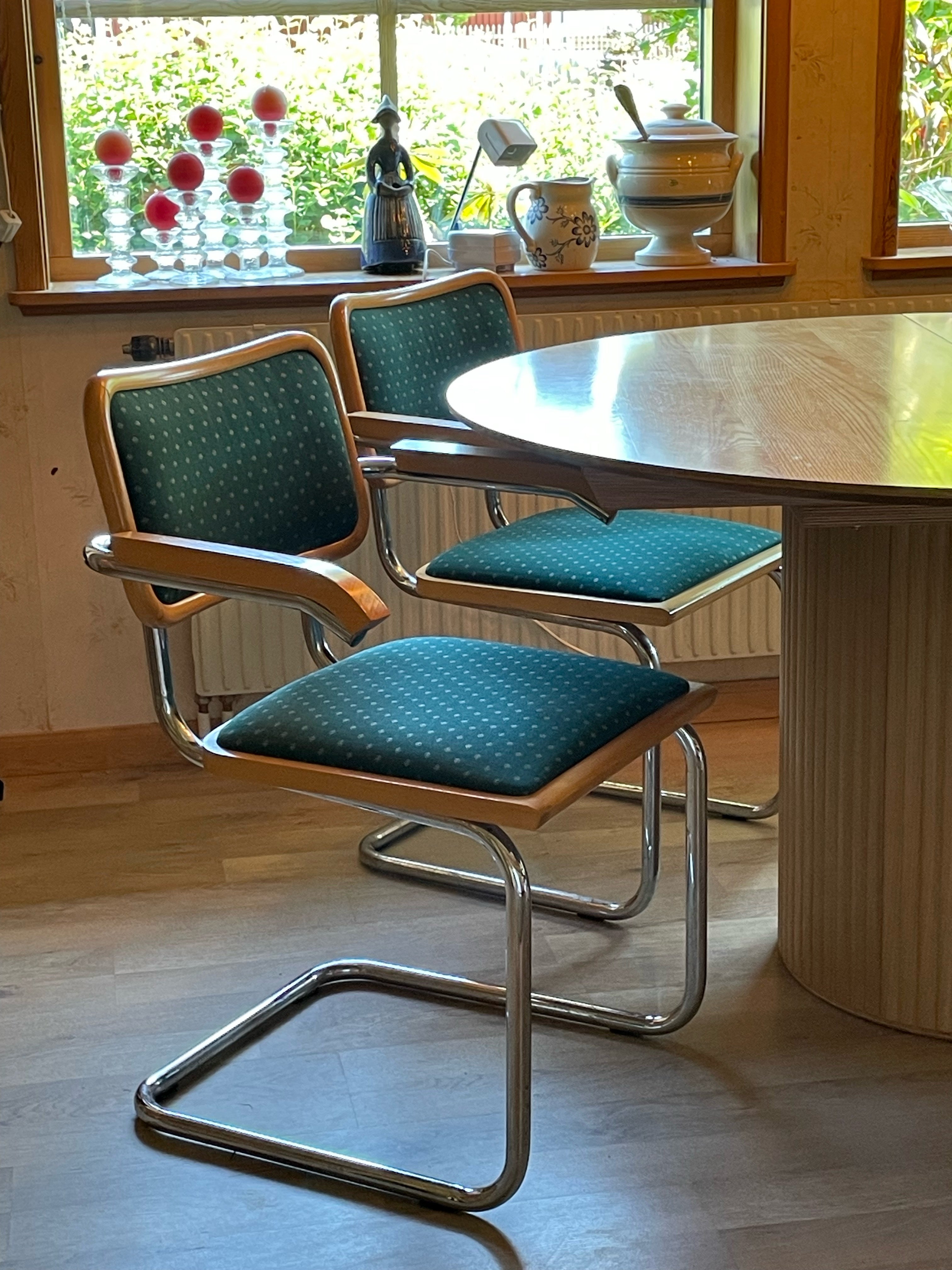 Fyra st vintage karmstolar, Bauhaus armchair MB05 i fint skick.