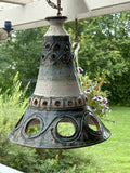 Vacker vintage taklampa i stengods alt keramik, 1960/70 tal. Designad utav Bodil Marie Nielsen / Danmark.