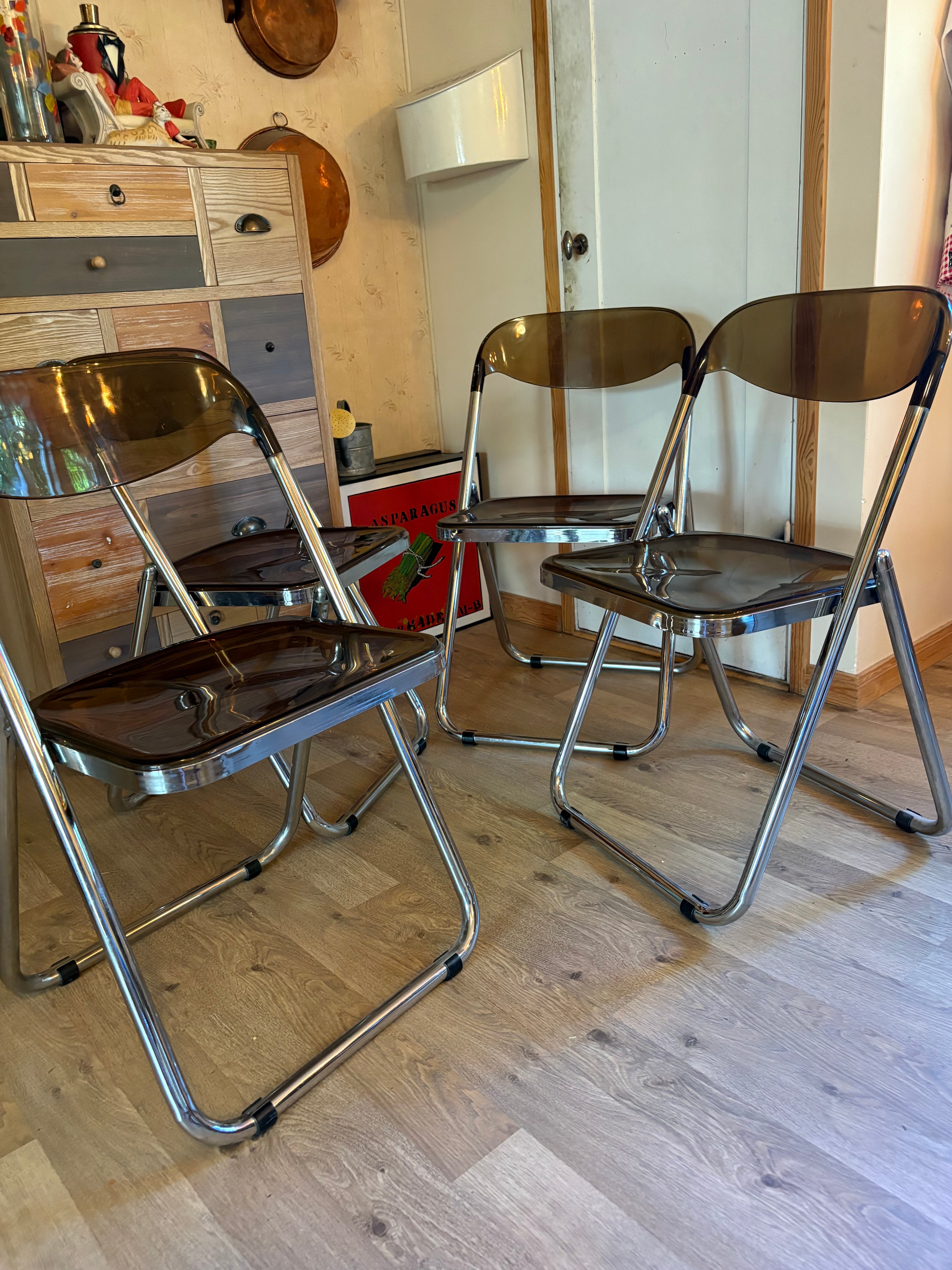 Fyra st vintage ihopfällbara stolar i plast och aluminium 1960 tal från ” Metamobil”