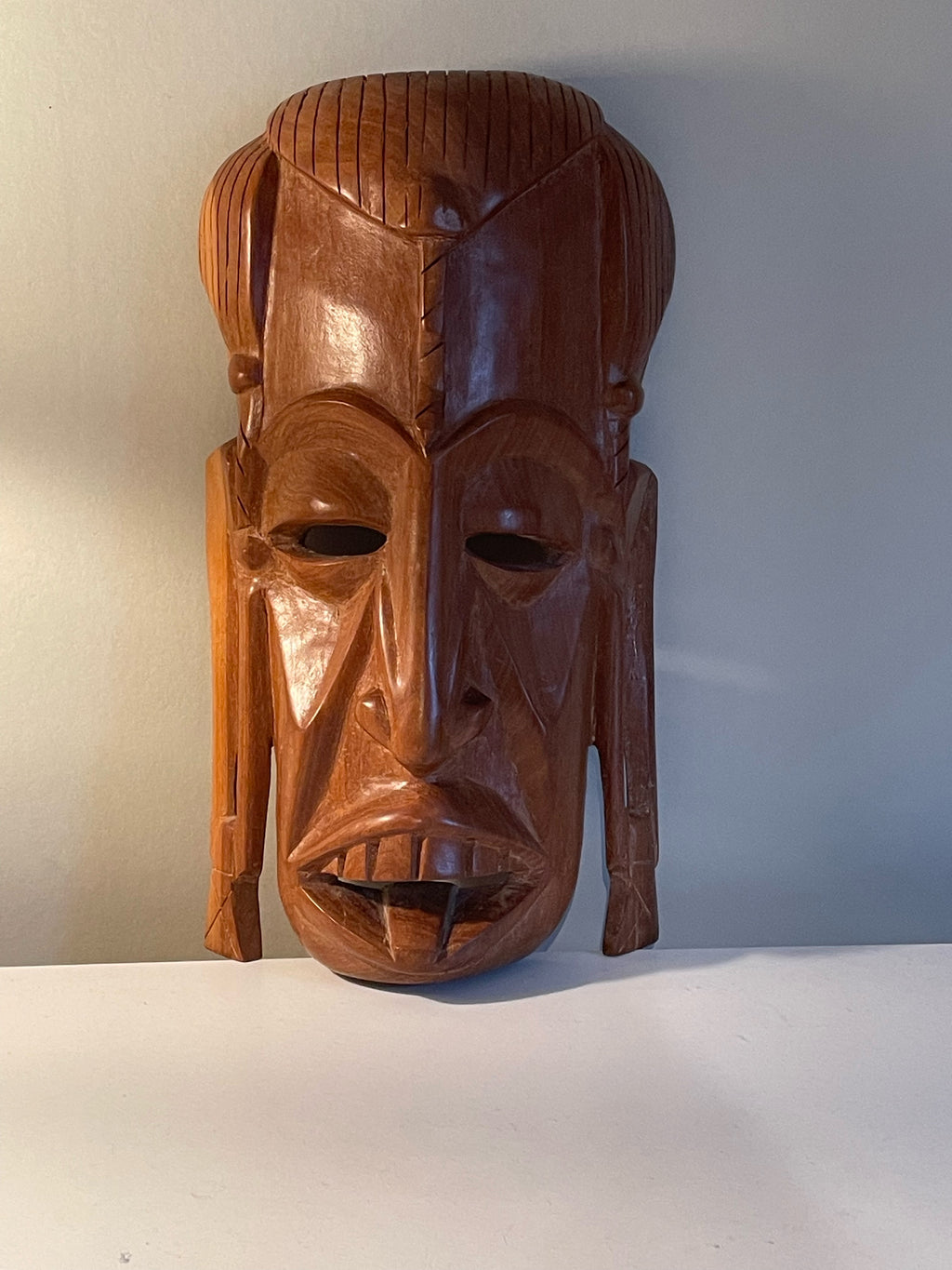 Fin vintage autentisk Afrikansk ansiktsmask i trä.