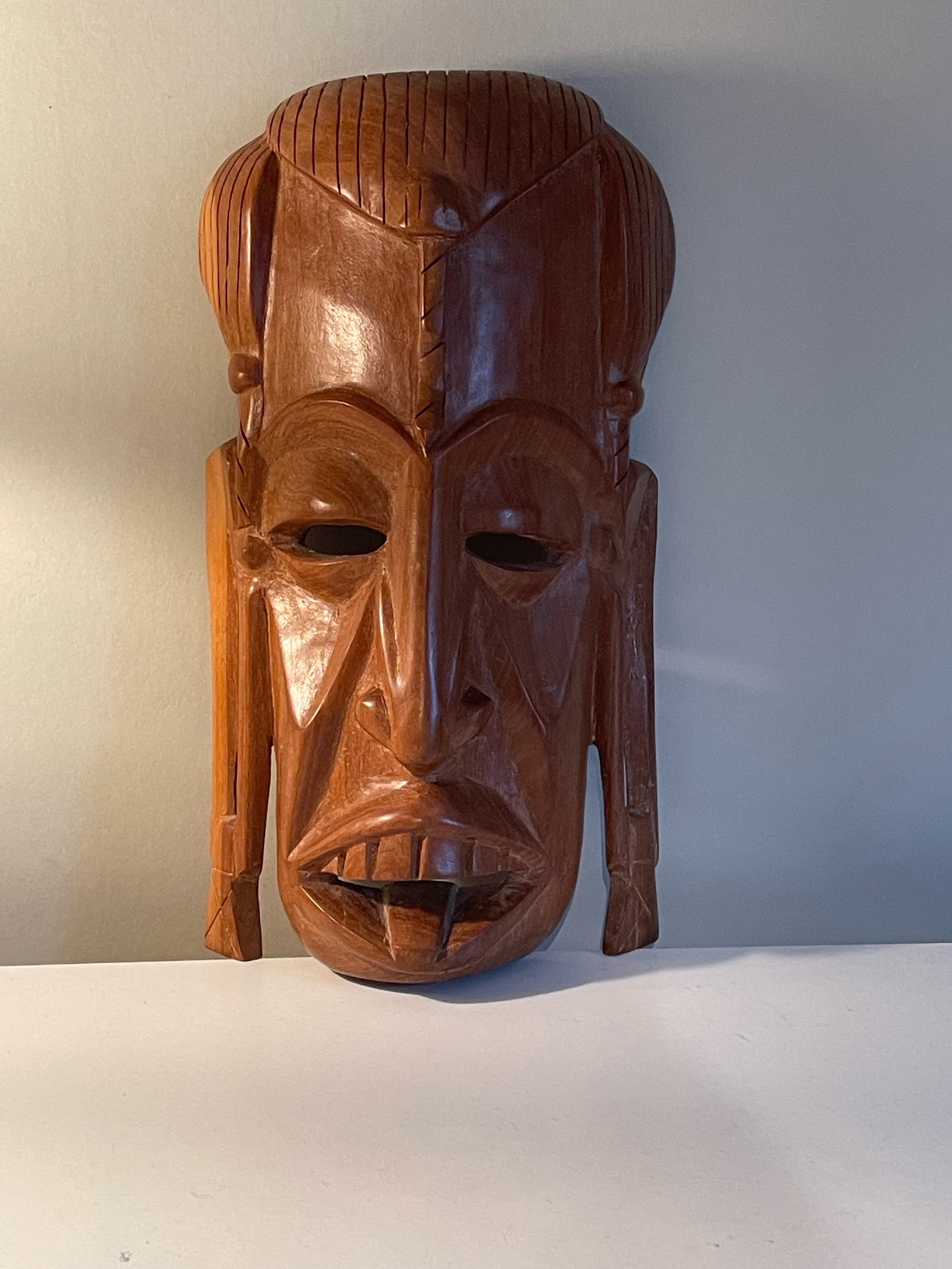Fin vintage autentisk Afrikansk ansiktsmask i trä.