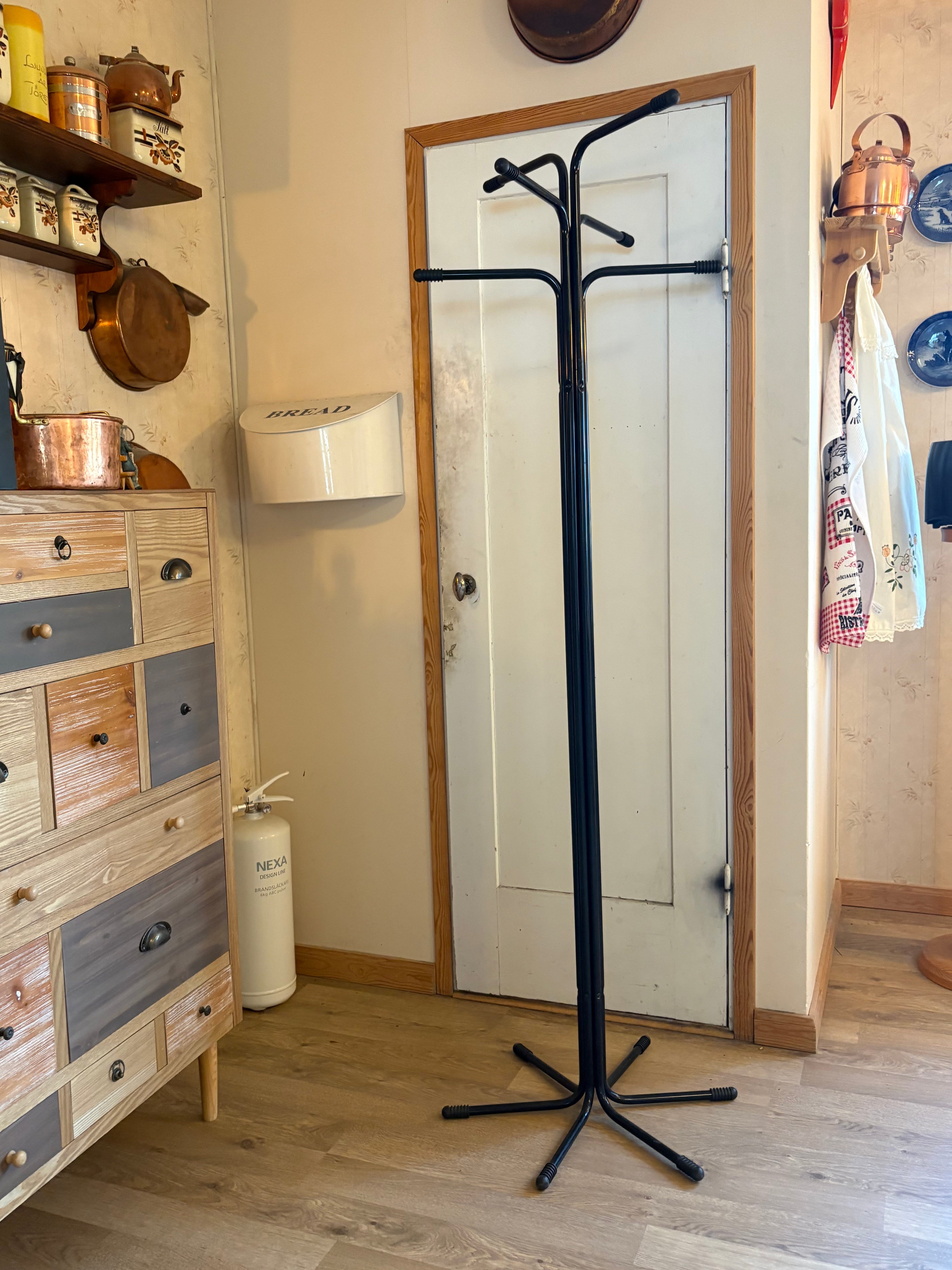 Coola retro klädhängaren ” Rigg” från Ikea 1980 tal.