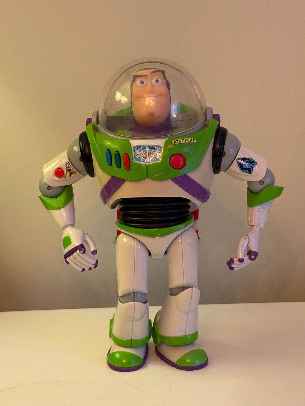 Toy Stories Buzz Lightyears gubbe från 1995 i fint skick.