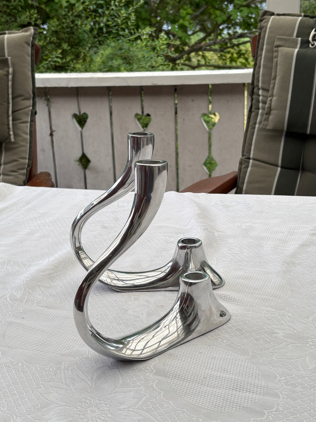 Två st vackra ljushållare i Dansk design, George Jensen i fint skick.