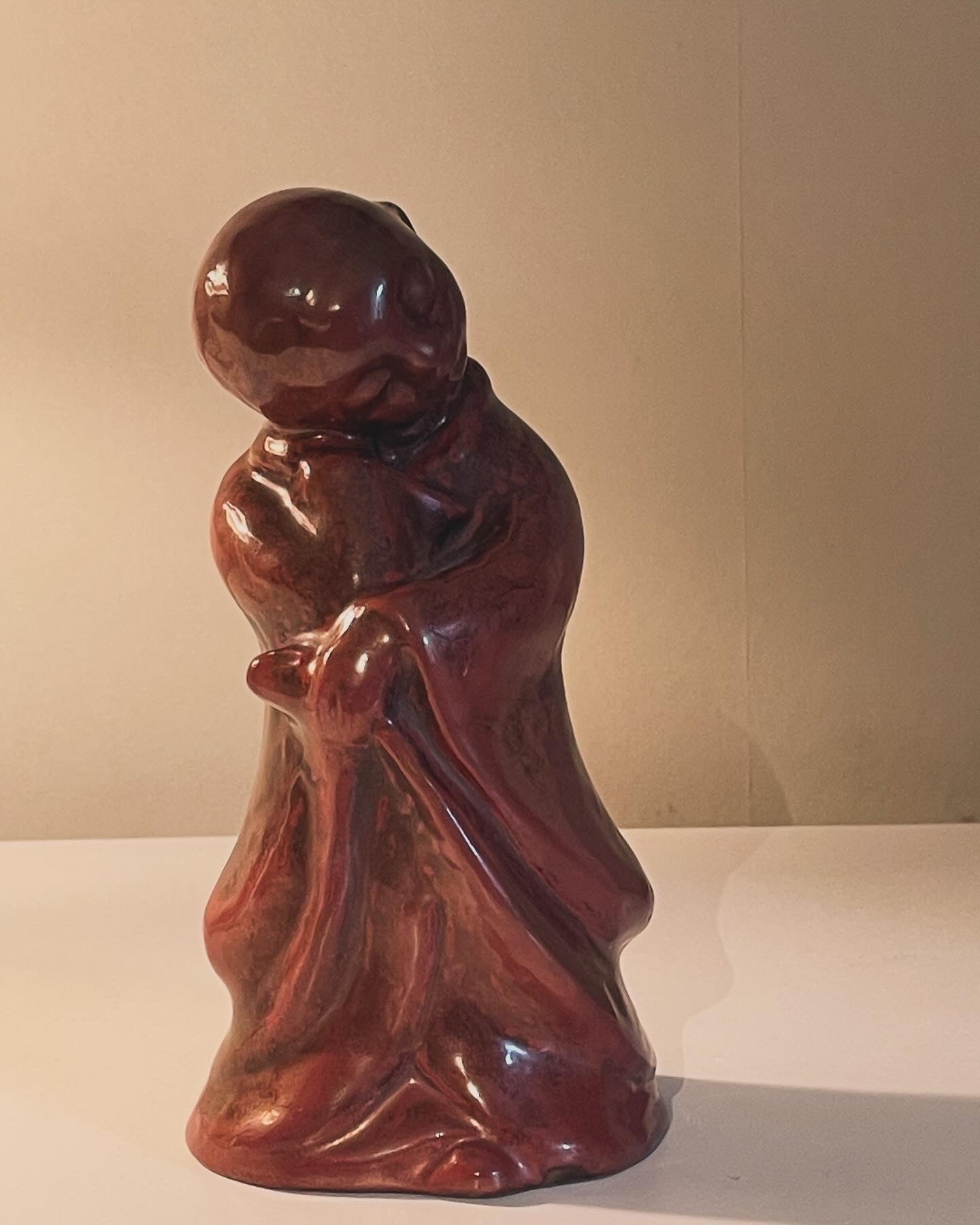 Vacker figurin i keramik från Bornholm keramik / Danmark i nyskick.