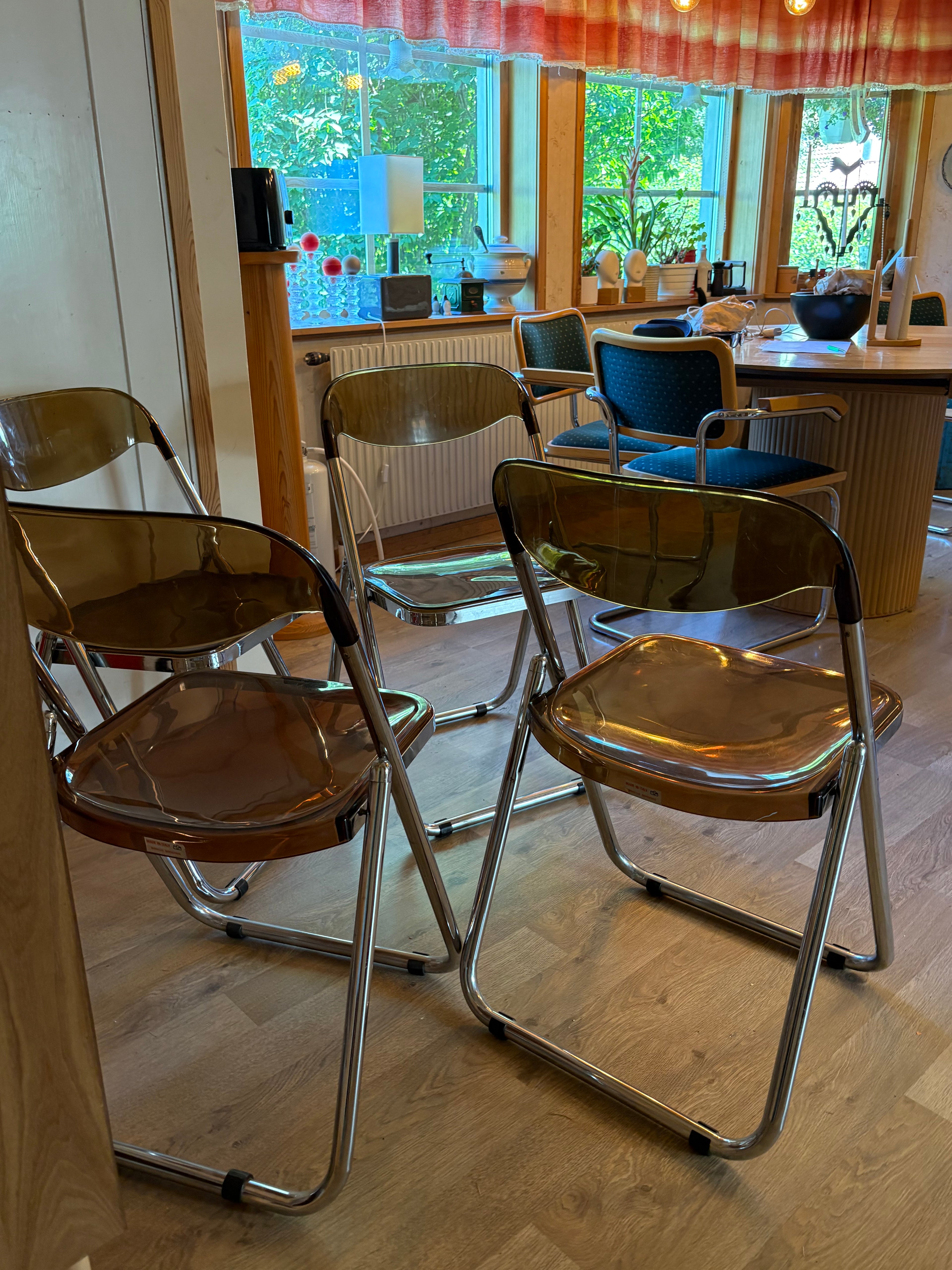 Fyra st vintage ihopfällbara stolar i plast och aluminium 1960 tal från ” Metamobil”