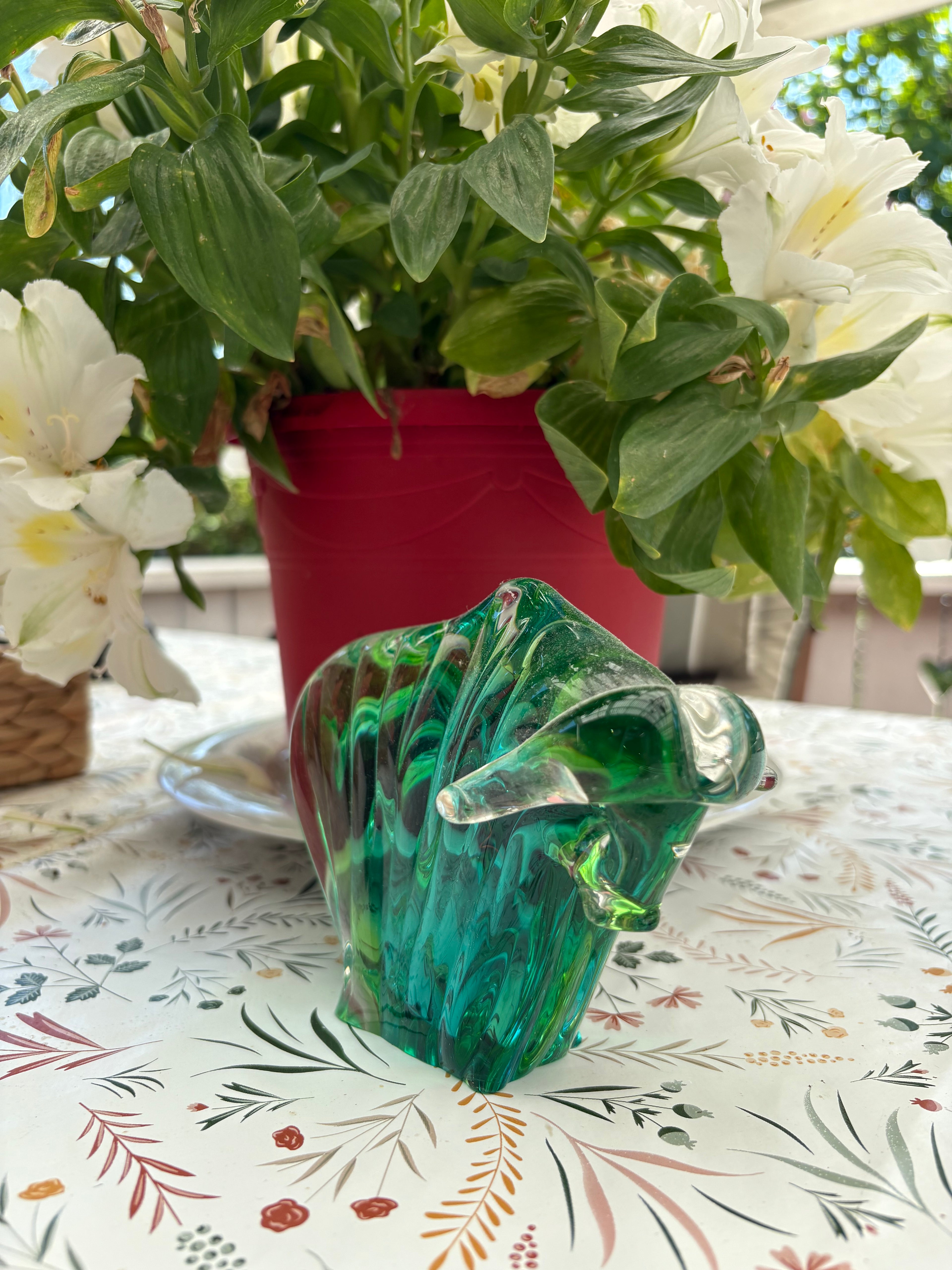 Vacker glaskonst från FM konstglas i Ronneby i nyskick.