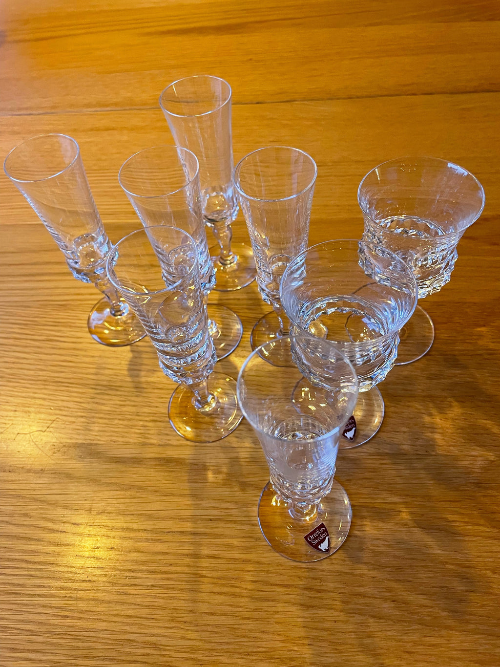 Vackra glas i kristall från Orrefors ur serien Silvia i fint skick.