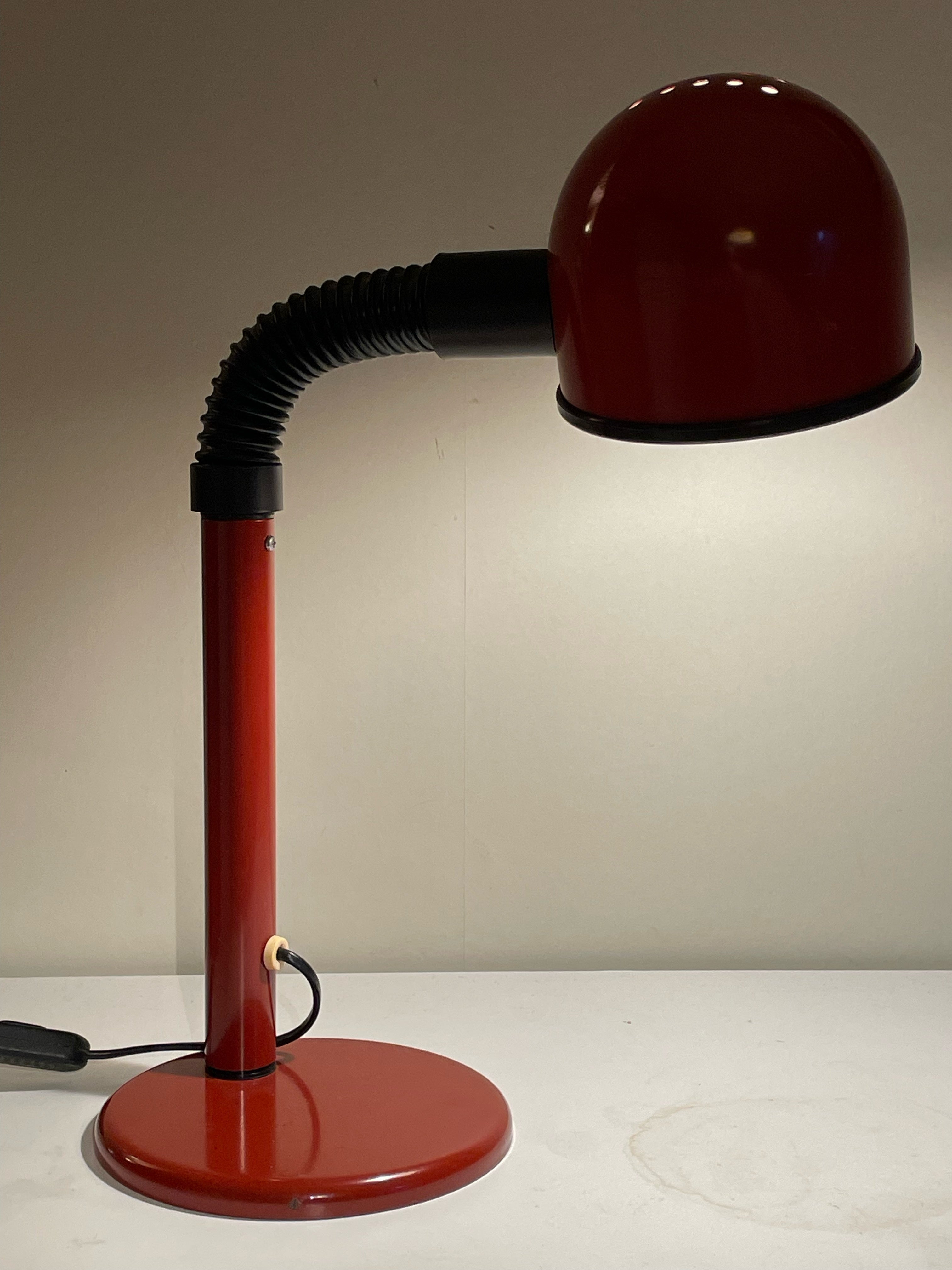 Vintage skrivbordslampa från Fagerhults lampan ” Kobra” i fint skick.