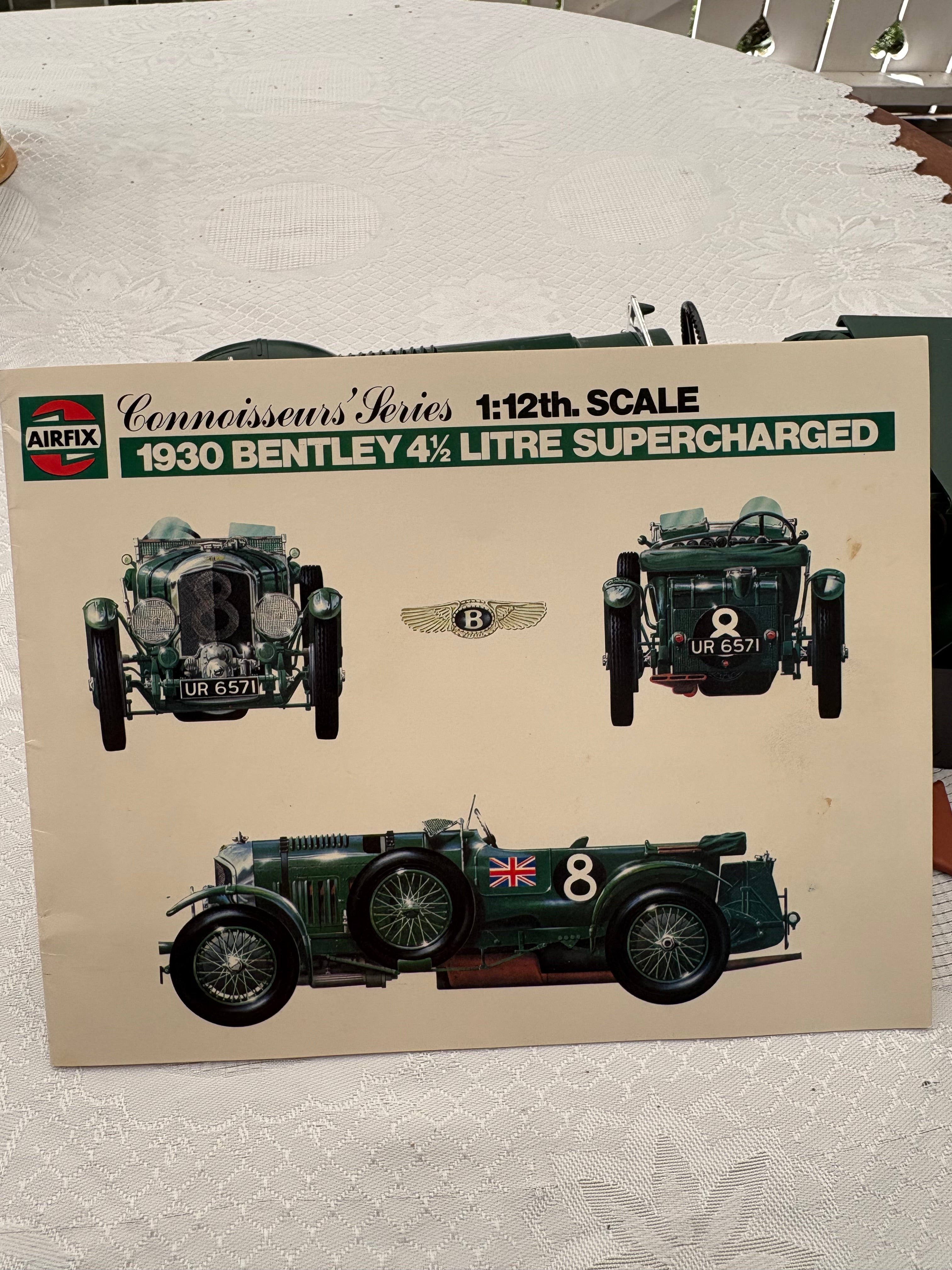 Modell bil från AIRFIX Connoisseurs series, 1930 Bentley Supercharged.