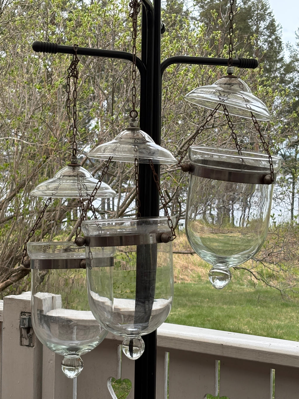 Tre st antika ” Colonial Bell Jar Glass Lanterns i mycket fint skick.