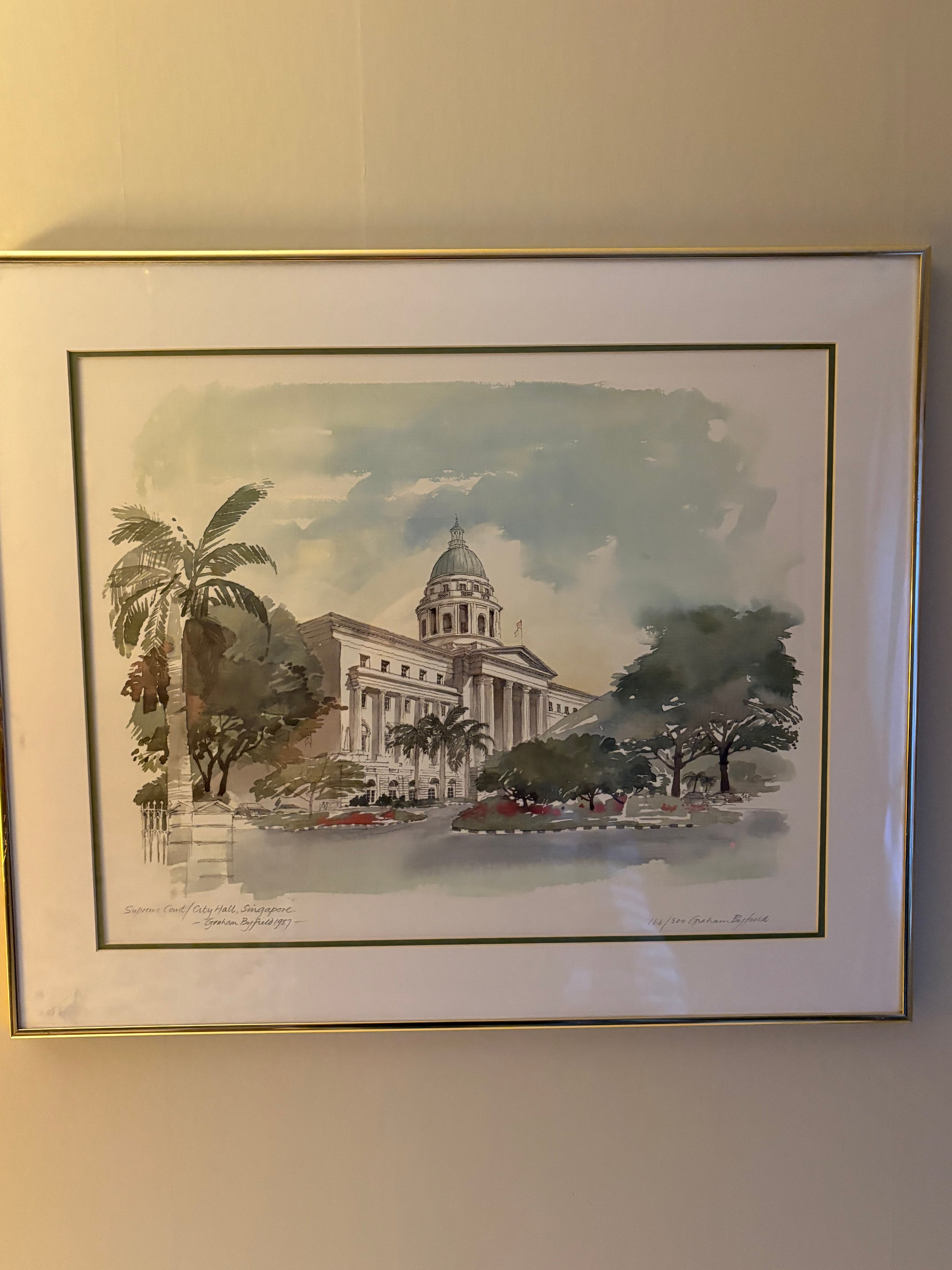 Vacker retro litografi utav konstnären Graham Byfield. Supreme Court , City Hall in Singapore 1987, Nr 166/500.