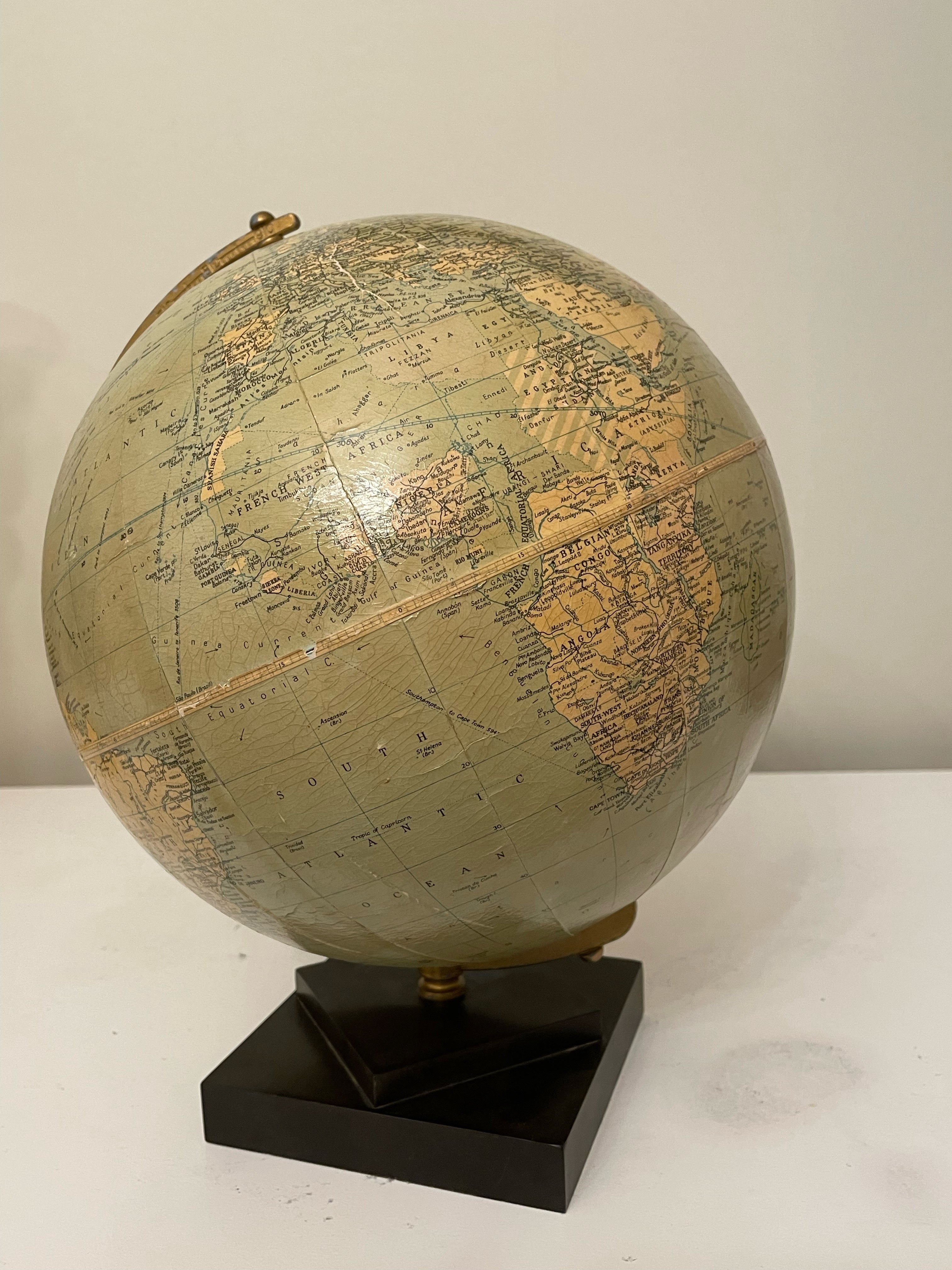 Vintage jordglob 1950 / 60 tal från ” Philips 10 Challange Globe” .