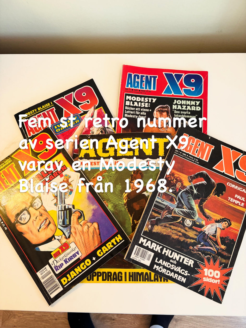 Fem st retro Agent X9 varav Agent Modesty Blaise från 1968.