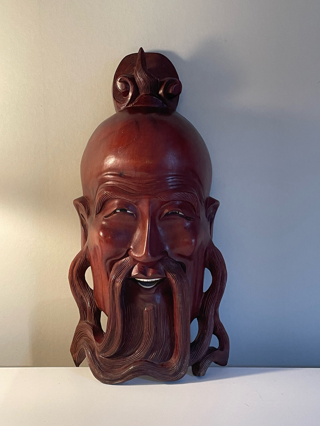Vacker antik Kinesisk ansiktsmask i trä i mycket fint skick.