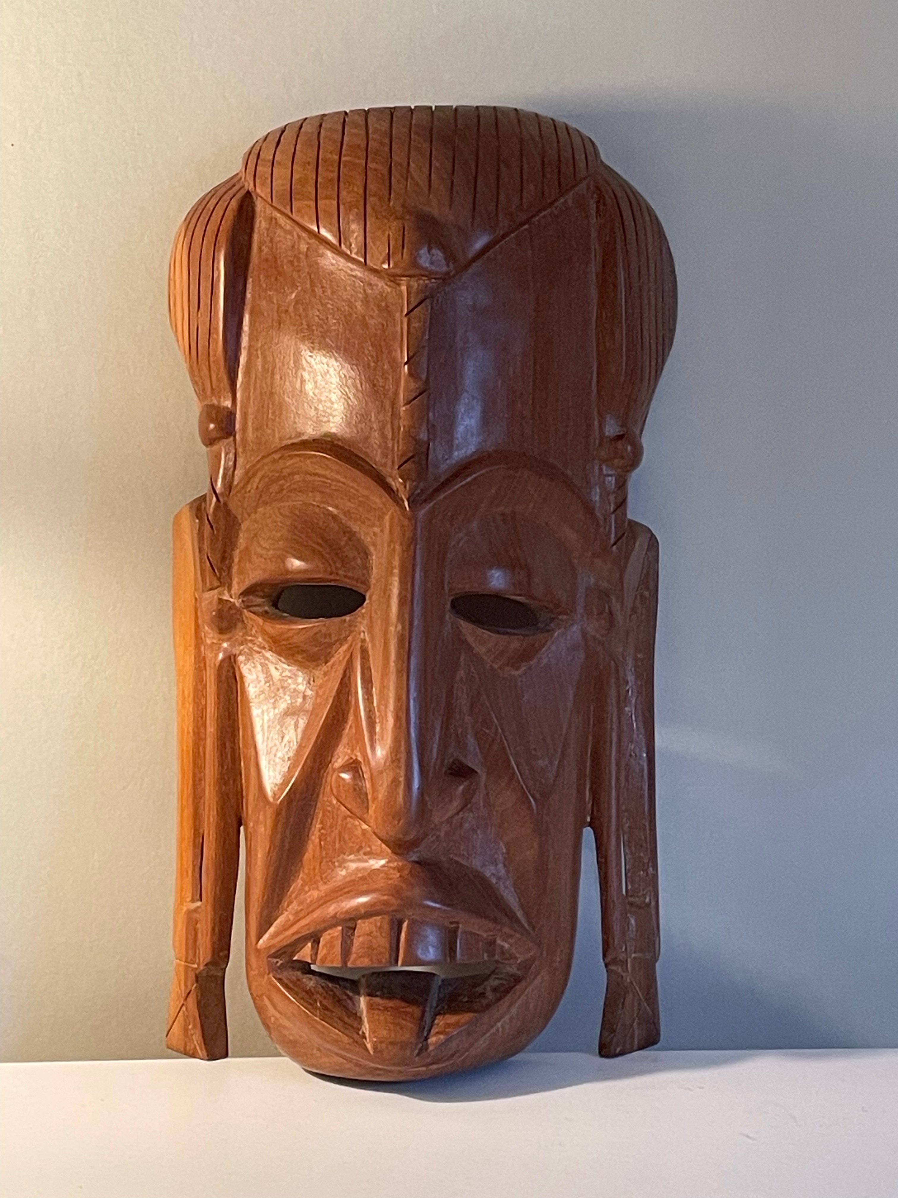 Fin vintage autentisk Afrikansk ansiktsmask i trä.