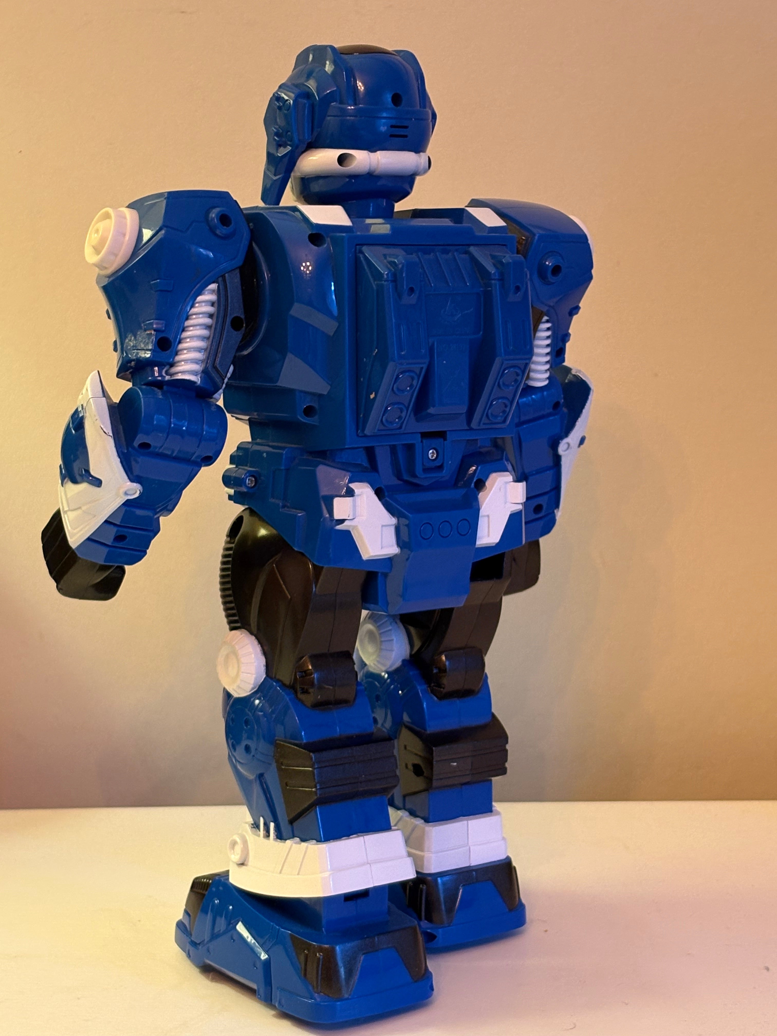 Retro Transformer med fungerande kontroll i mycket fint skick, 1980 tal.