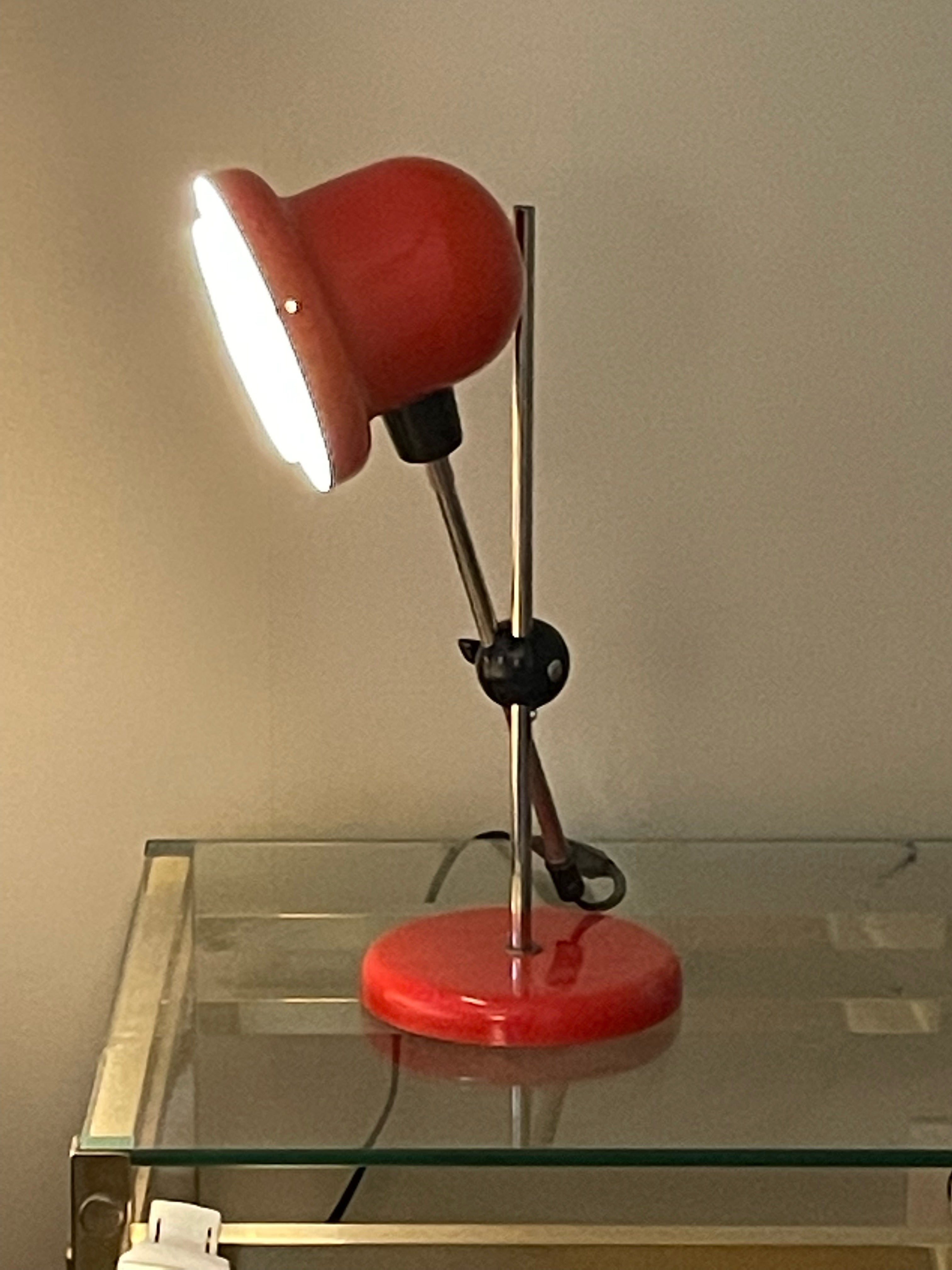 Snygg vintage skrivbordslampa 1970 tal från Elidus i nyskick.