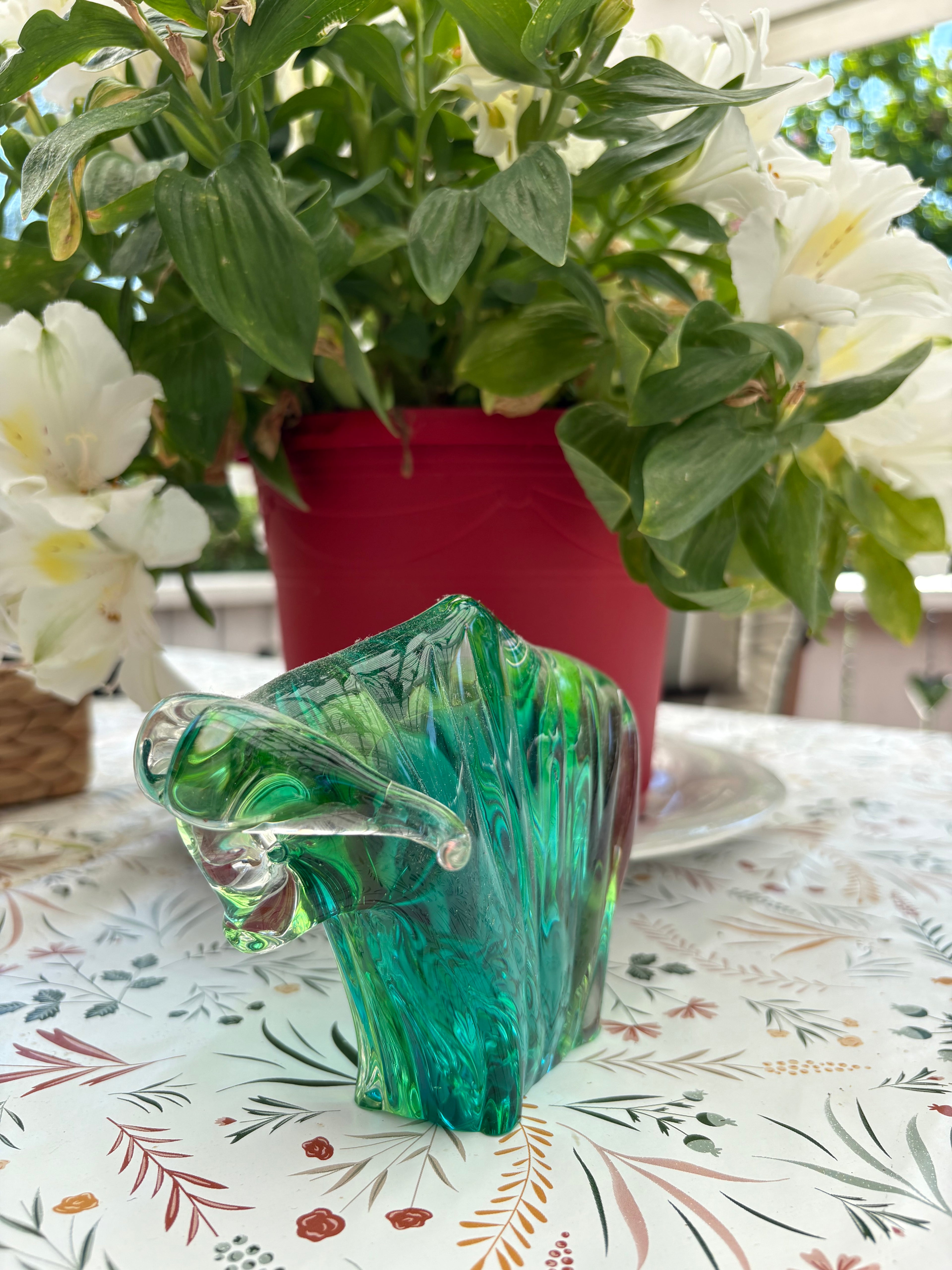 Vacker glaskonst från FM konstglas i Ronneby i nyskick.