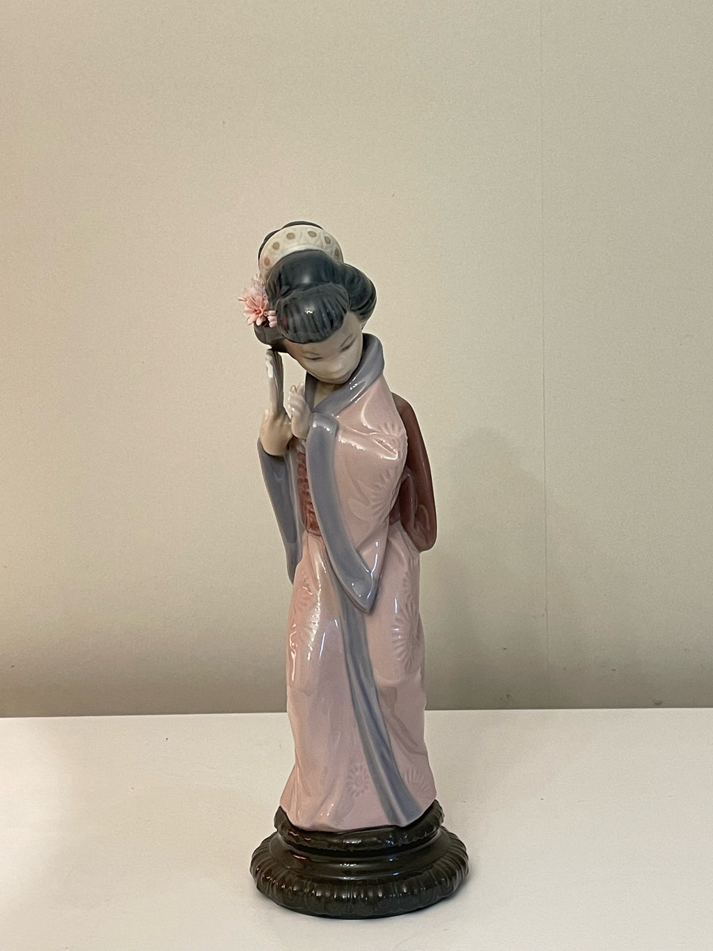 Vacker vintage porslins figurin från Spanska Ladro.
