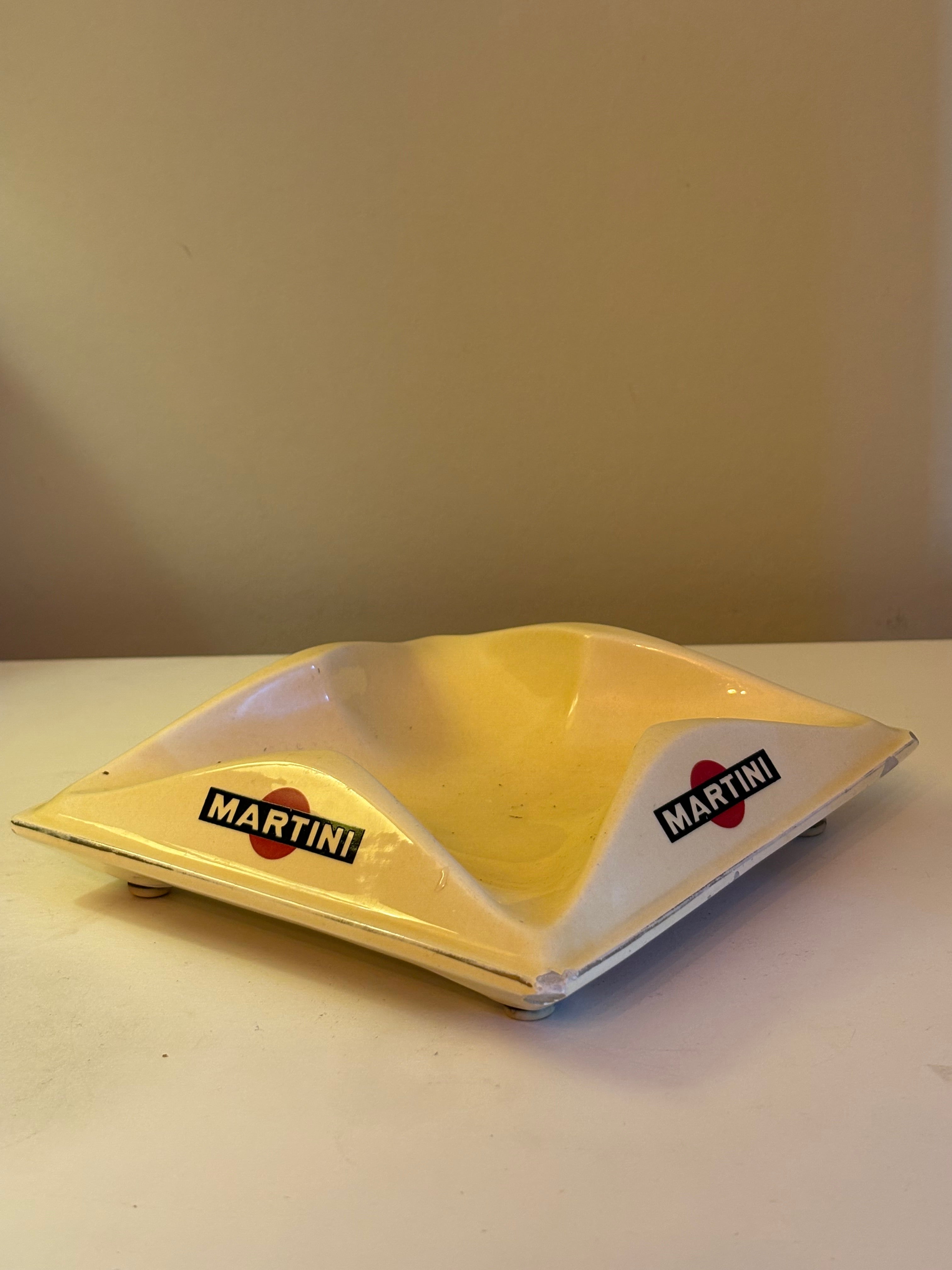Klassiskt vintage askfat från ” Martini” 1950 tal.