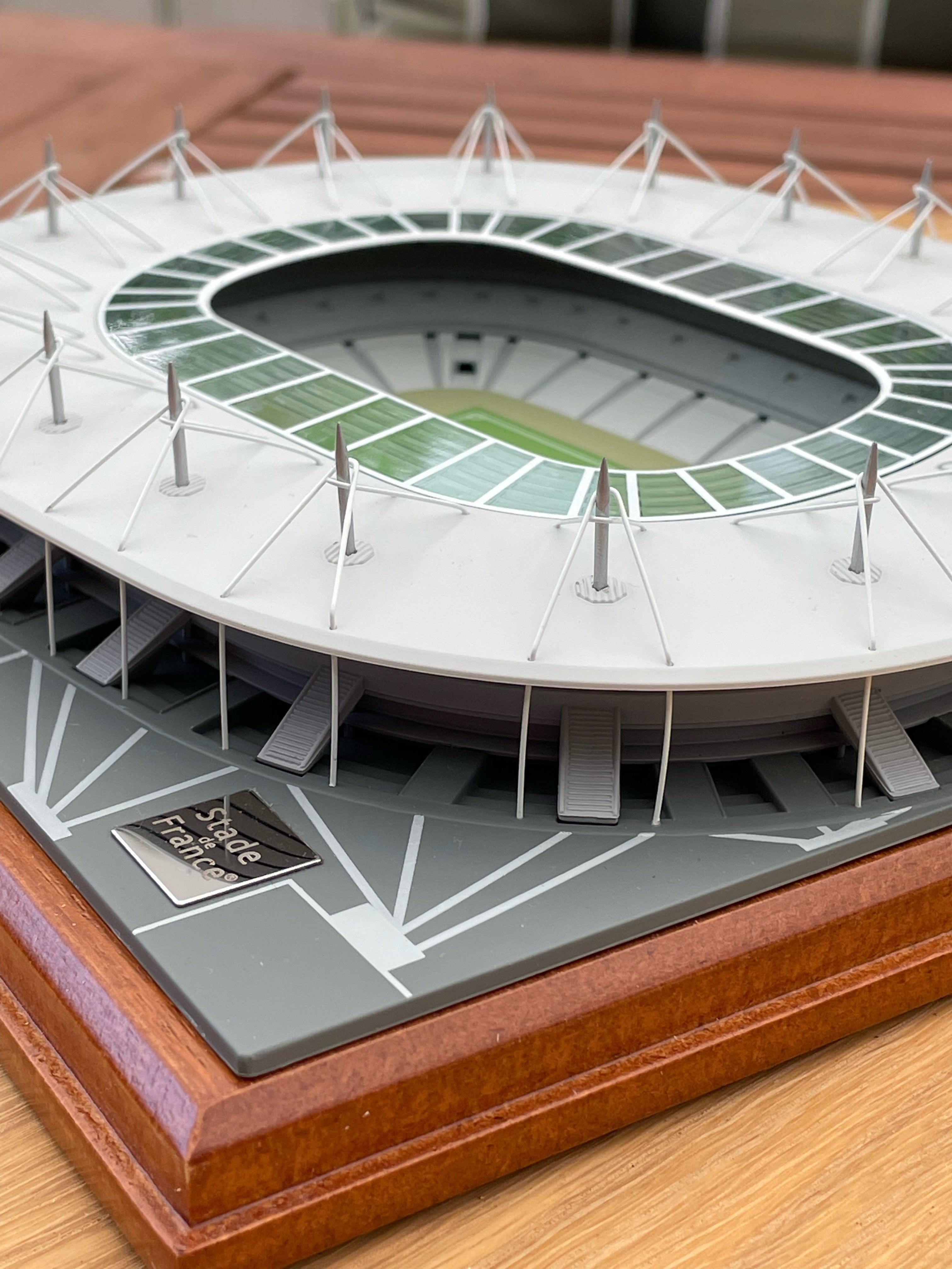 Fin autentisk modell utav Franska nationalarenan Stade de France i mycket fint skick.