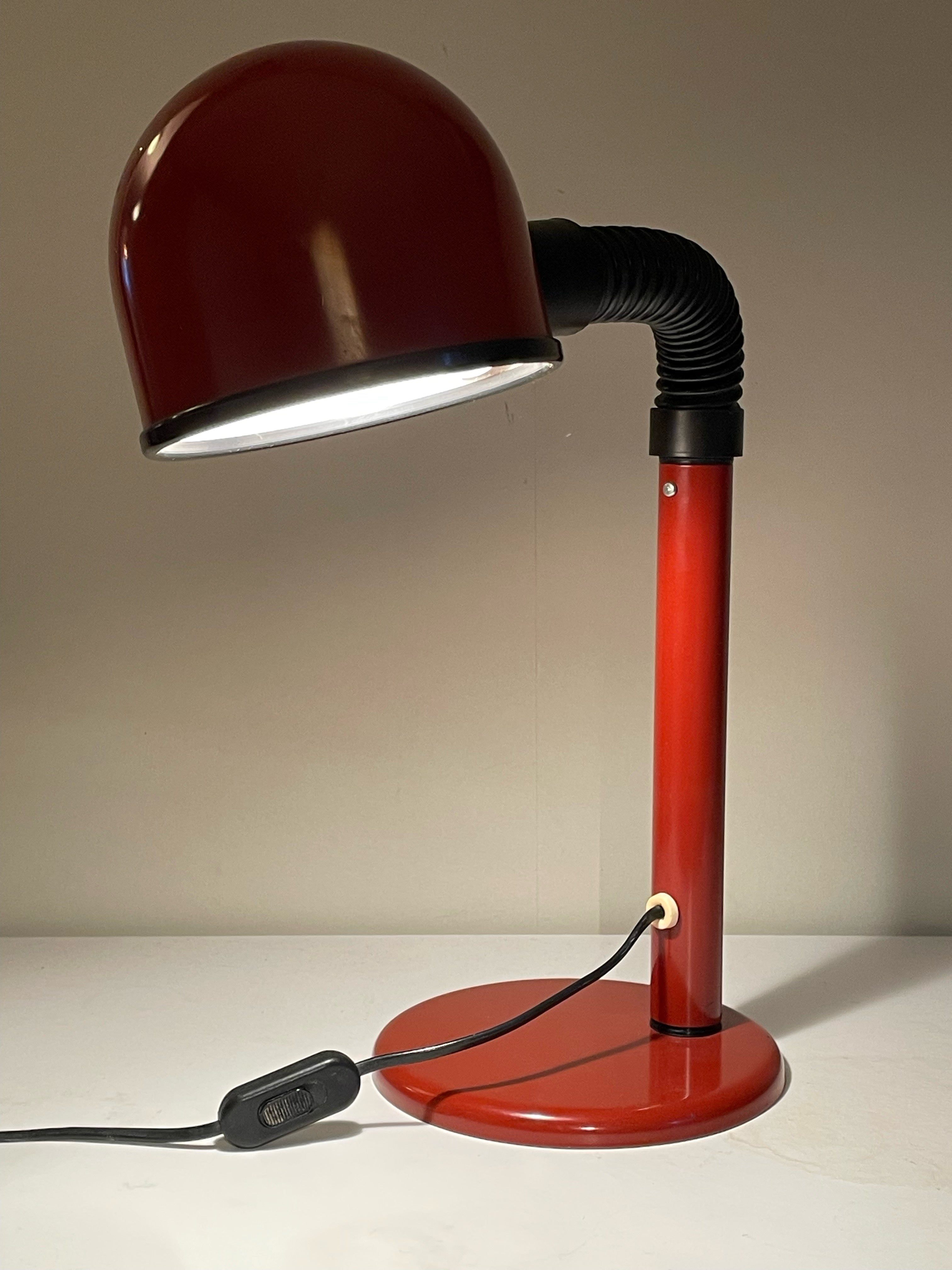Vintage skrivbordslampa från Fagerhults lampan ” Kobra” i fint skick.