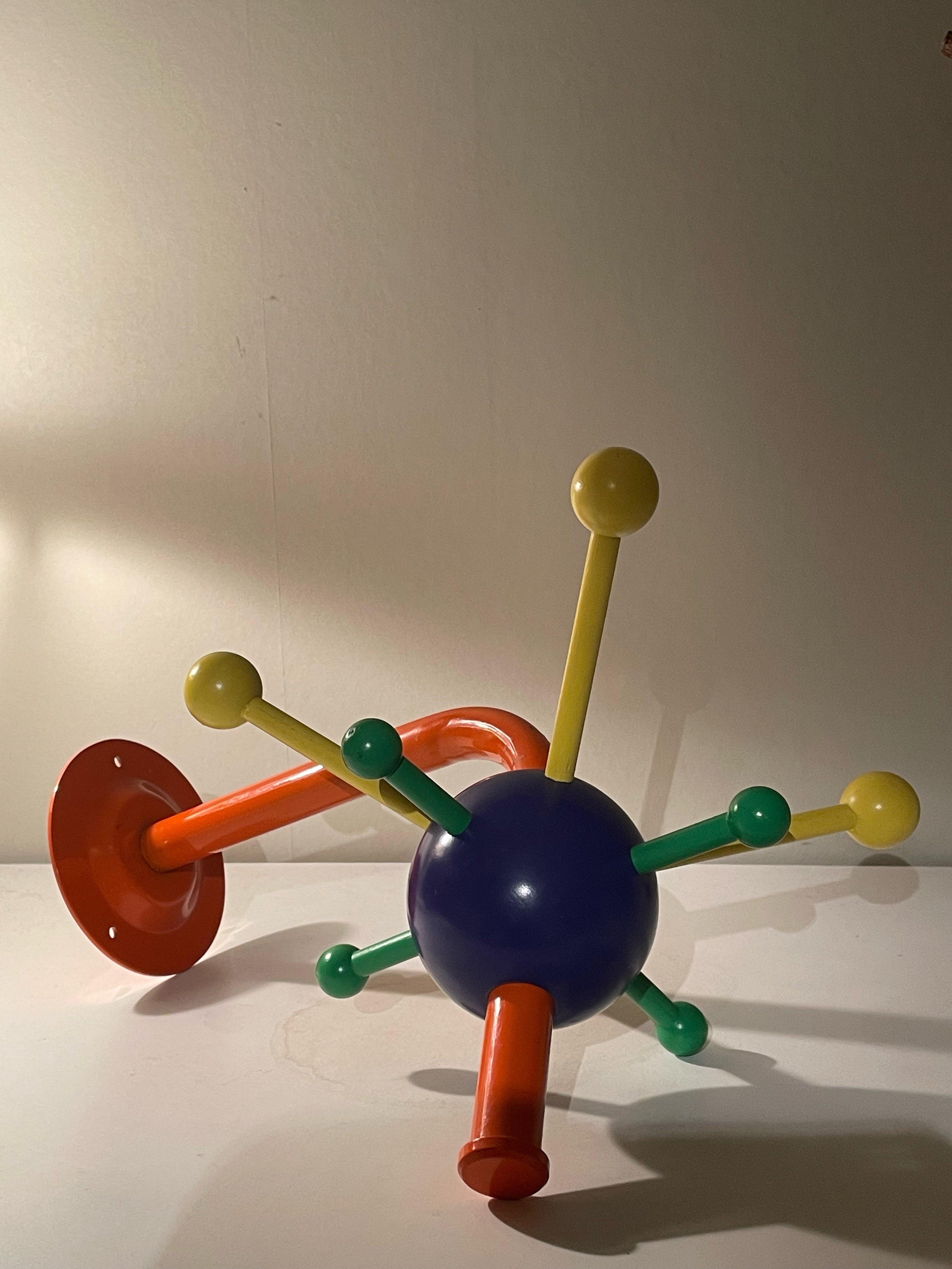 Snygga coola vintage klädhängaren ” Sputnik” från IKEA i nyskick.