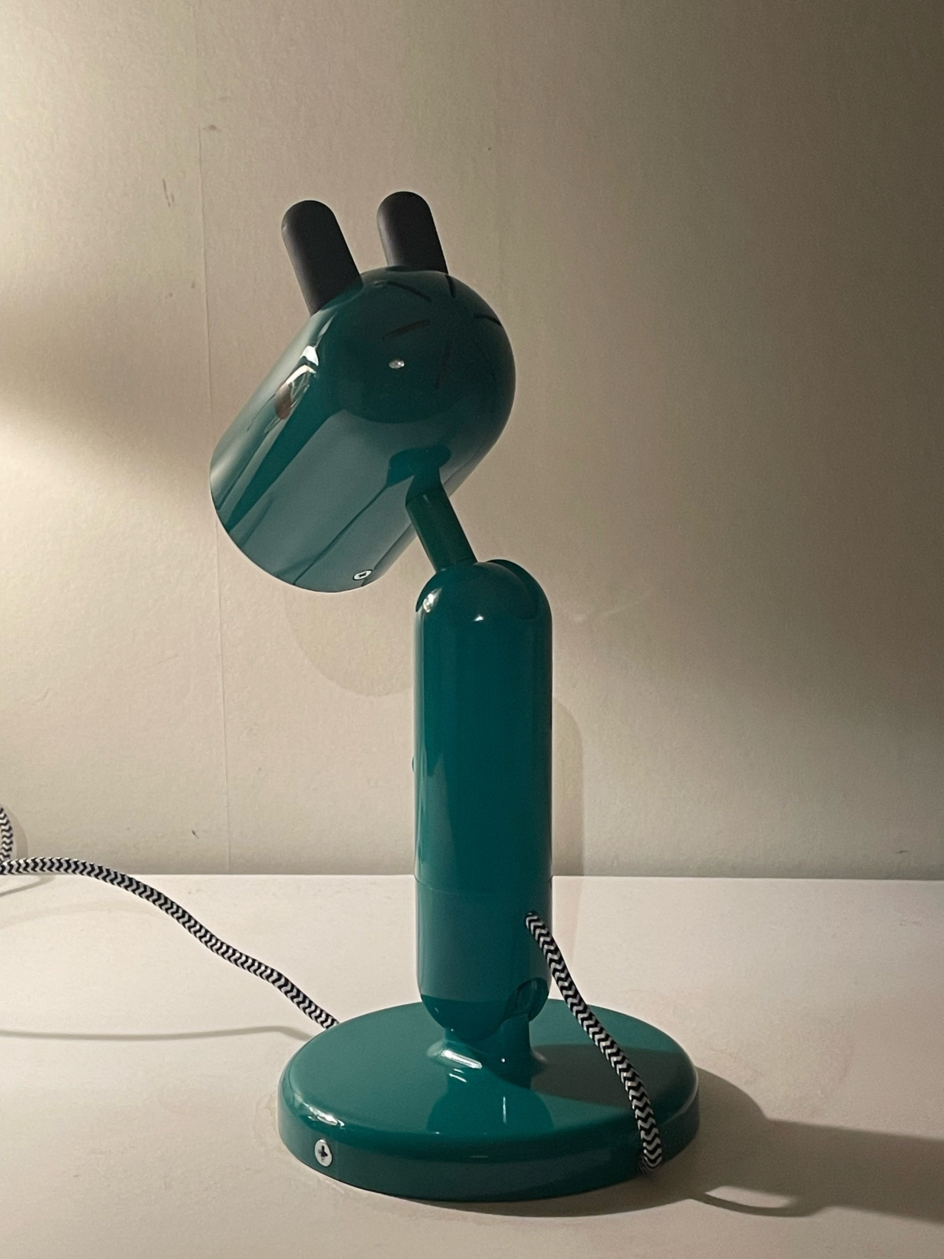 Snygg retro bordslampa från IKEA i nyskick.